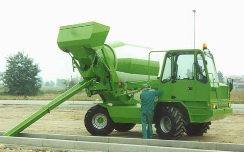 AUTOHORMIGONERAS AUTOCARGA MARCA MERLO: Catálogo de GRUPO GV AUTOHORMIGONERAS AUTOCARGA MARCA MERLO: Catálogo de GRUPO GV