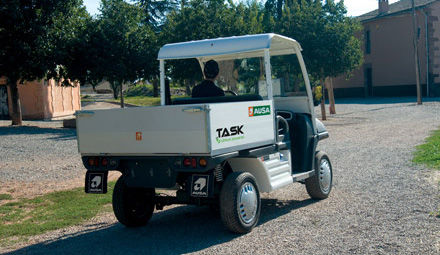 VEHICULO MULTISERVICIO VEHICULO MULTISERVICIO