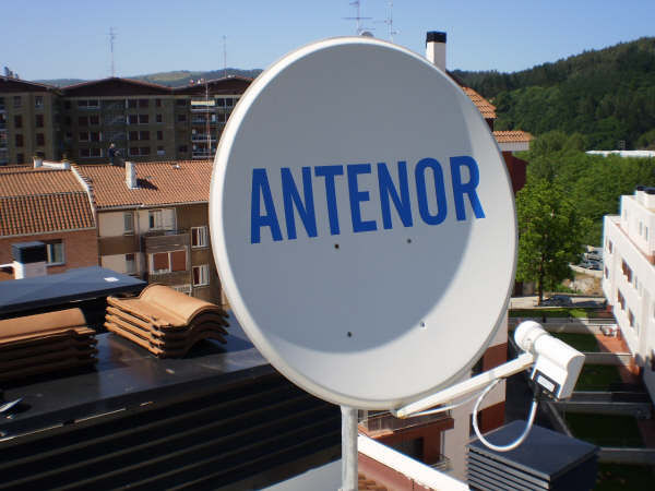 Antenas parabólicas: SERVICIOS de Antenor Antenas parabólicas: SERVICIOS de Antenor
