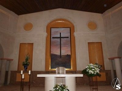 Iglesia Alcalá de guadaira: Catálogo y exposición de Alcomármol Iglesia Alcalá de guadaira: Catálogo y exposición de Alcomármol