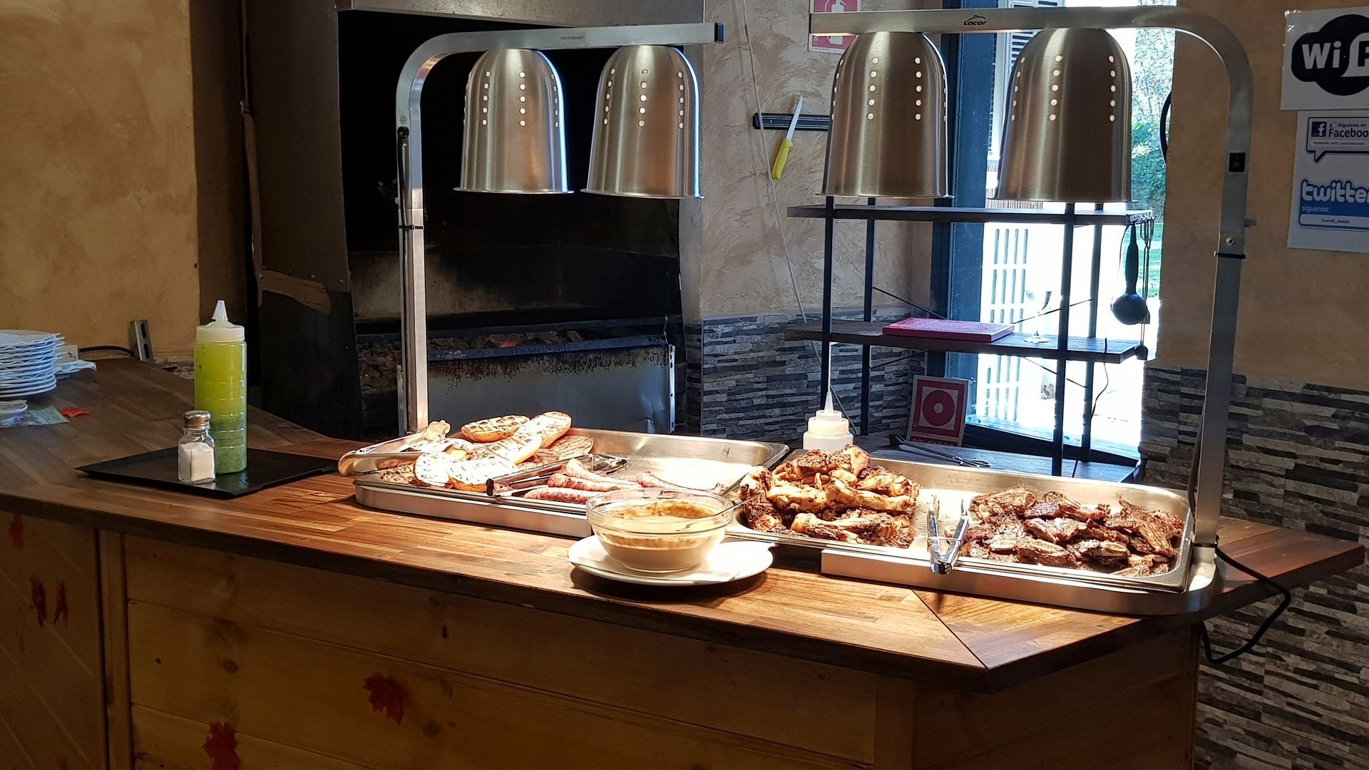 Buffet libre en Besalú Buffet libre en Besalú