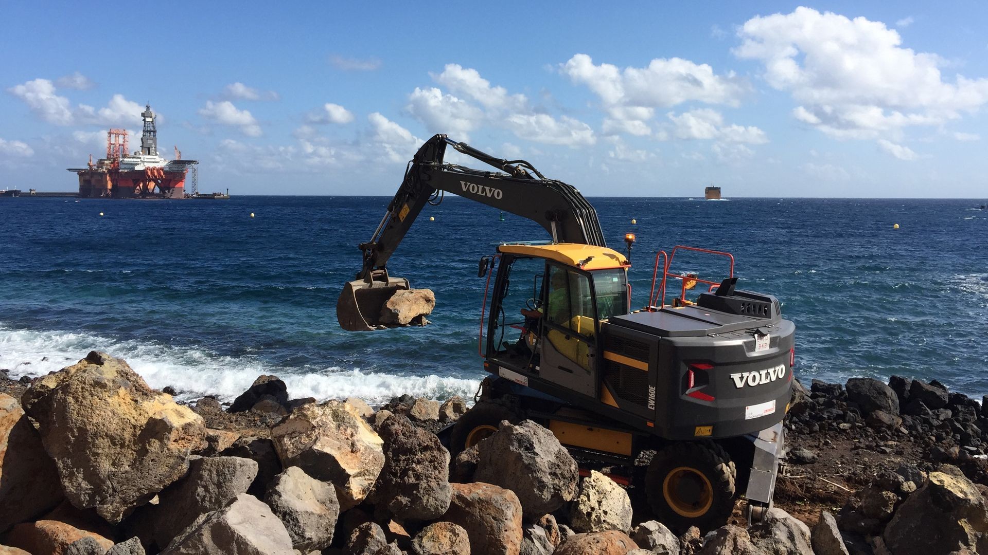 Transporte de material de construcción en Tenerife