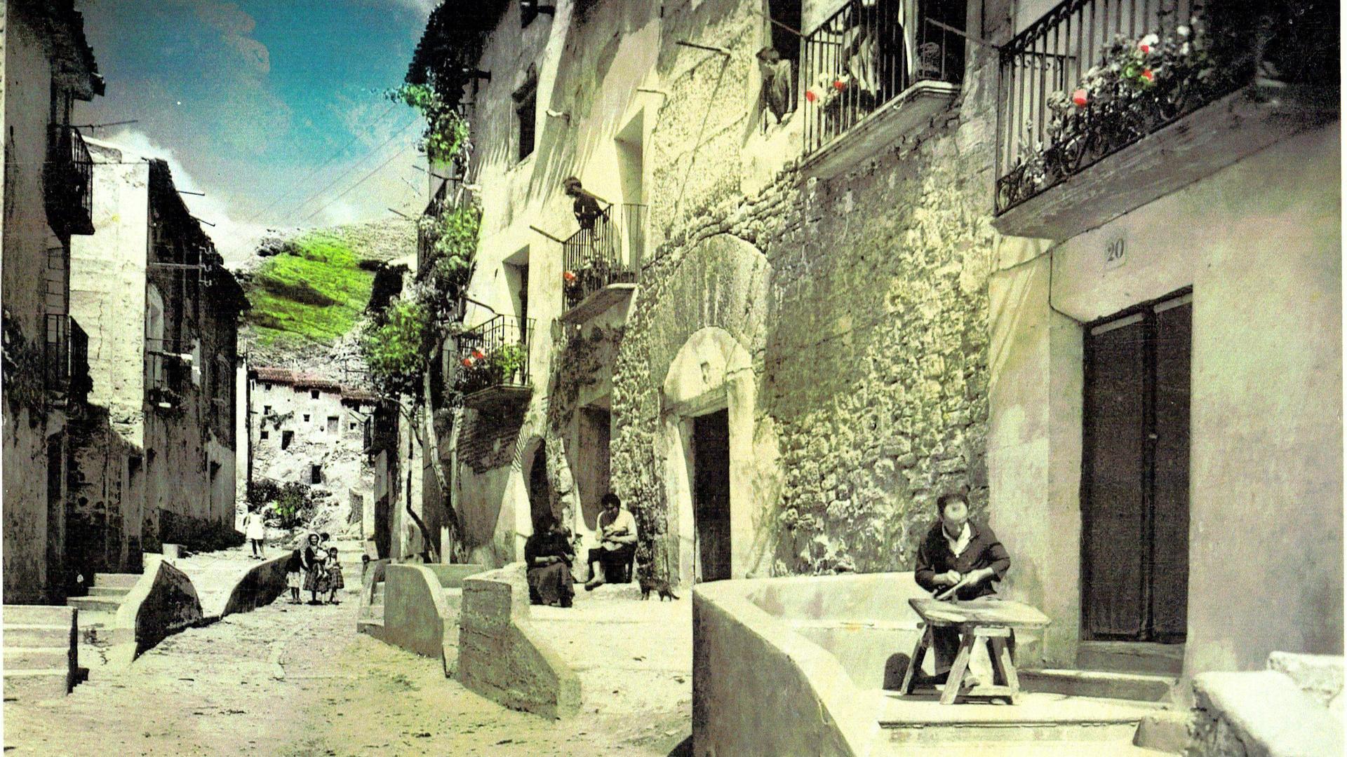 main photo background