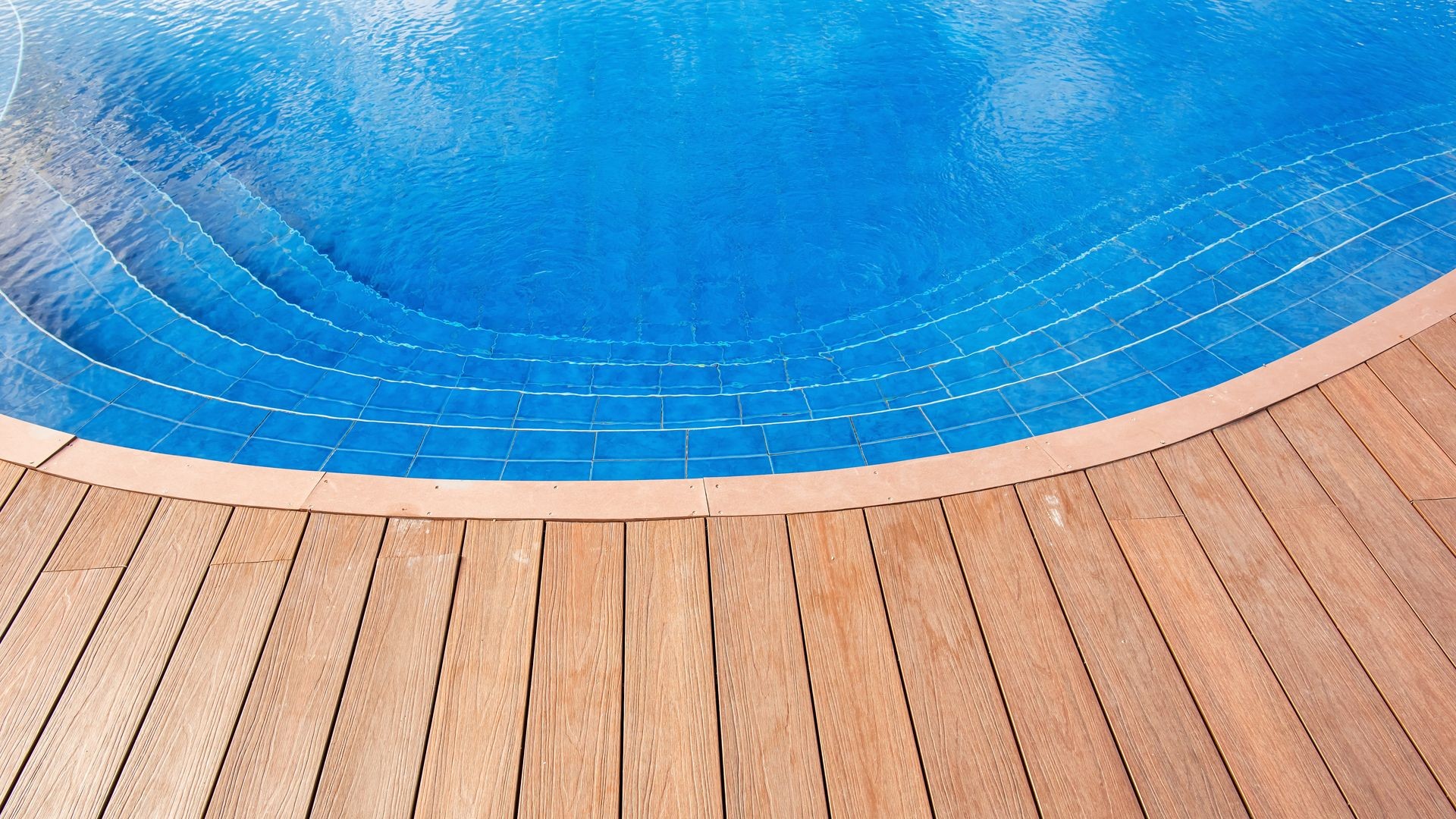 Instalación y mantenimiento de piscinas en Maracena, Granada