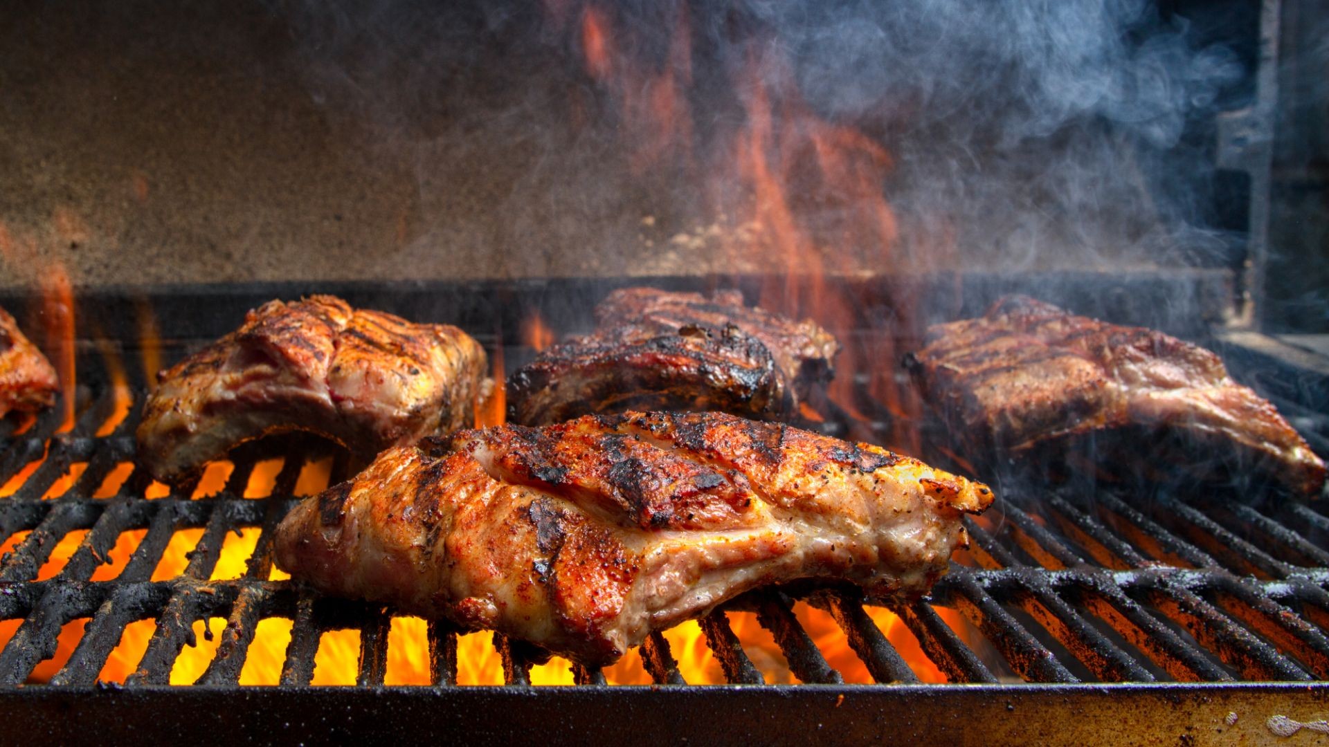 Gran variedad de carnes a la brasa de leña en Teruel Gran variedad de carnes a la brasa de leña en Teruel