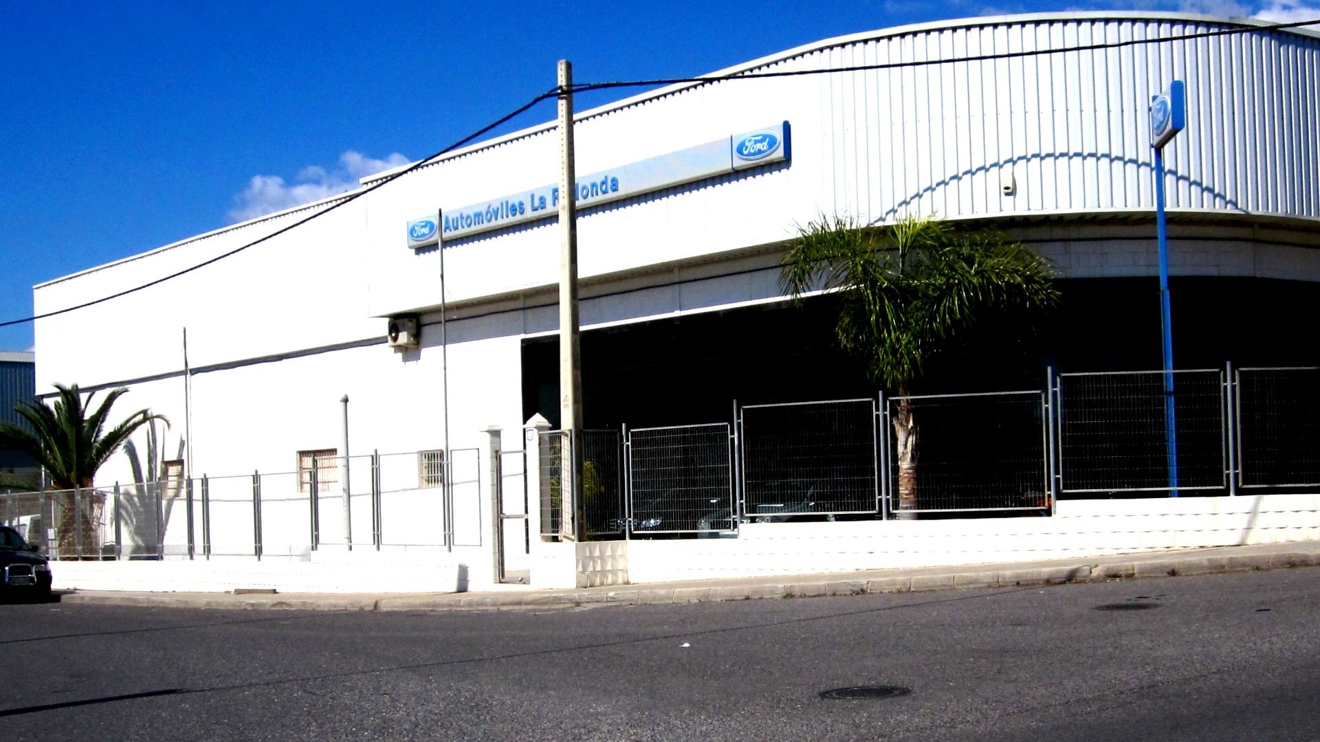 AUTOMÓVILES LA REDONDA