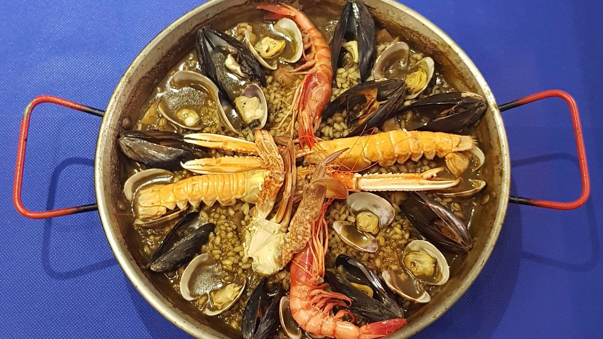Restaurante de pescados y mariscos en Cadaqués Restaurante de pescados y mariscos en Cadaqués