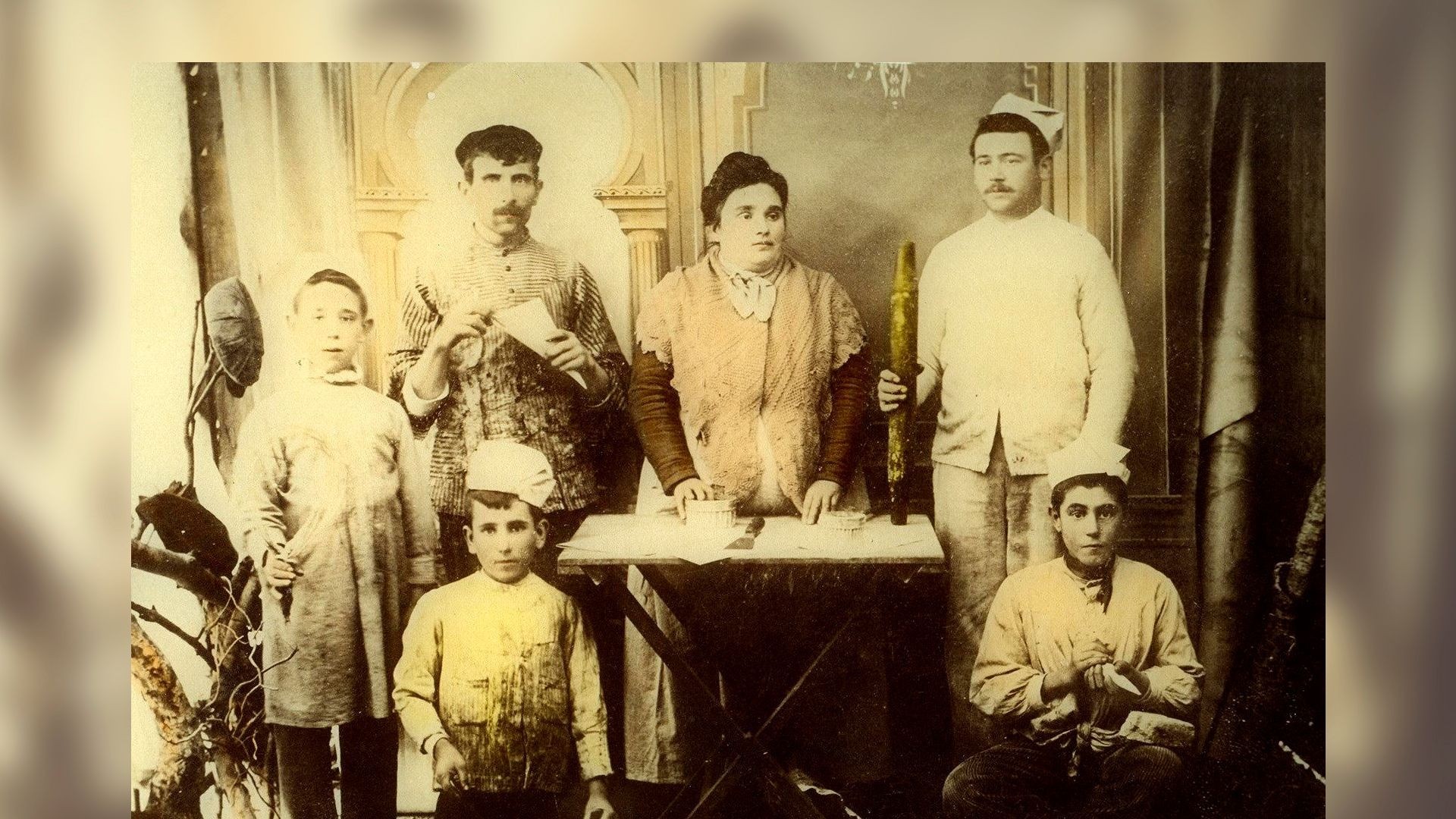Pastelería artesanal desde 1889 en Guadix Pastelería artesanal desde 1889 en Guadix