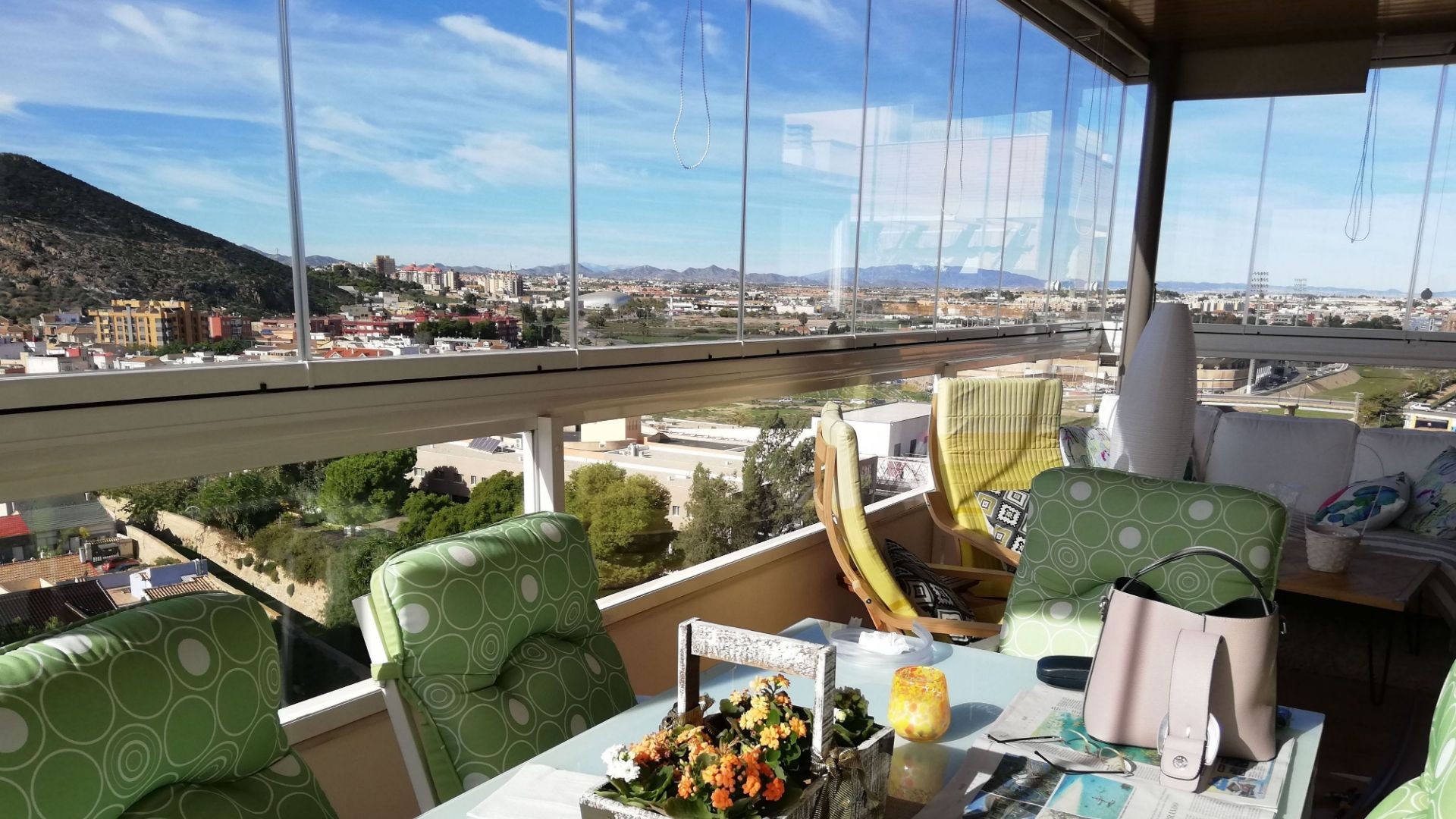 ESPACIO PARA TODA LA FAMILIA ESPACIO PARA TODA LA FAMILIA