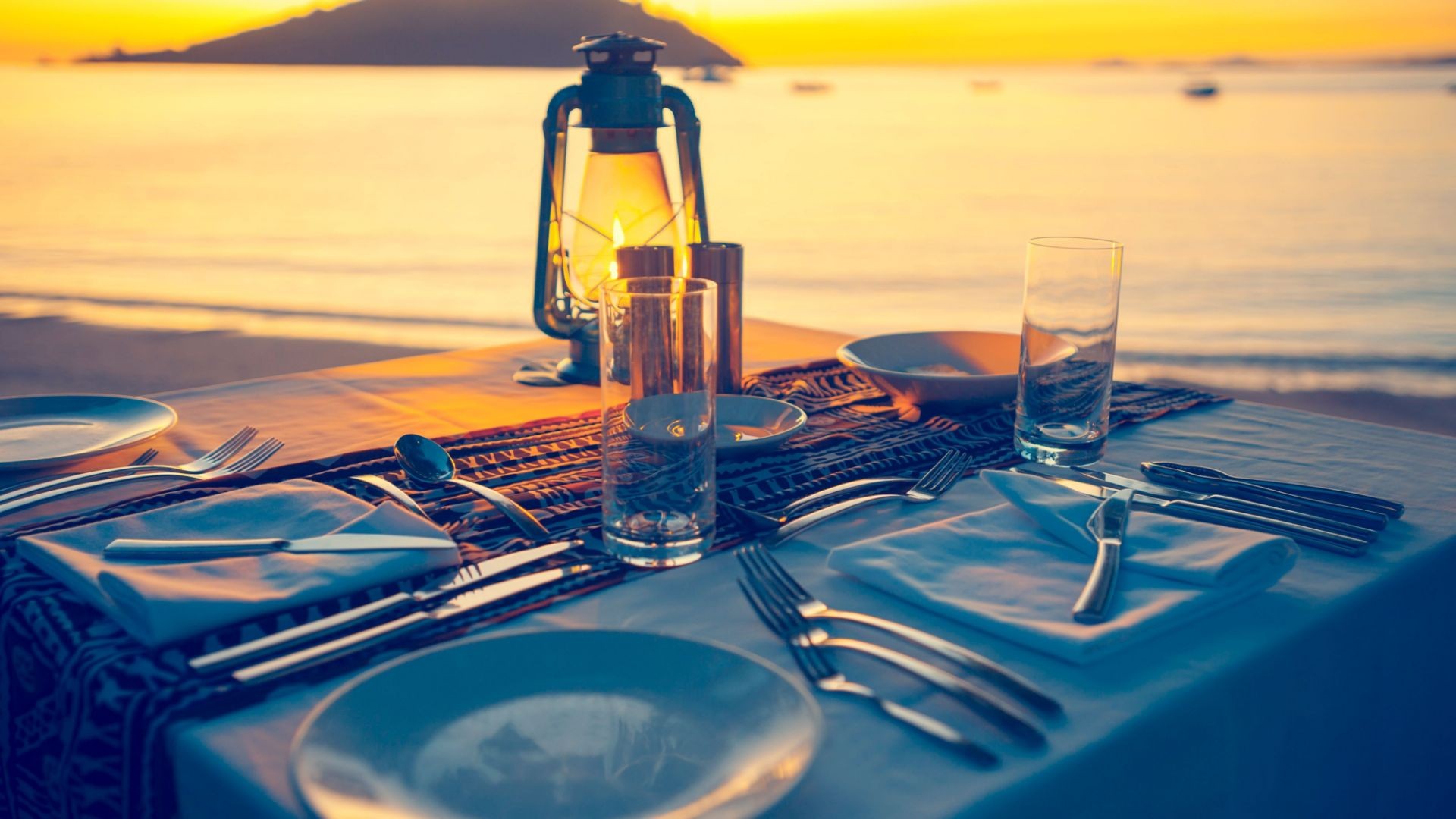 Restaurante en Ibiza al lado del mar Restaurante en Ibiza al lado del mar