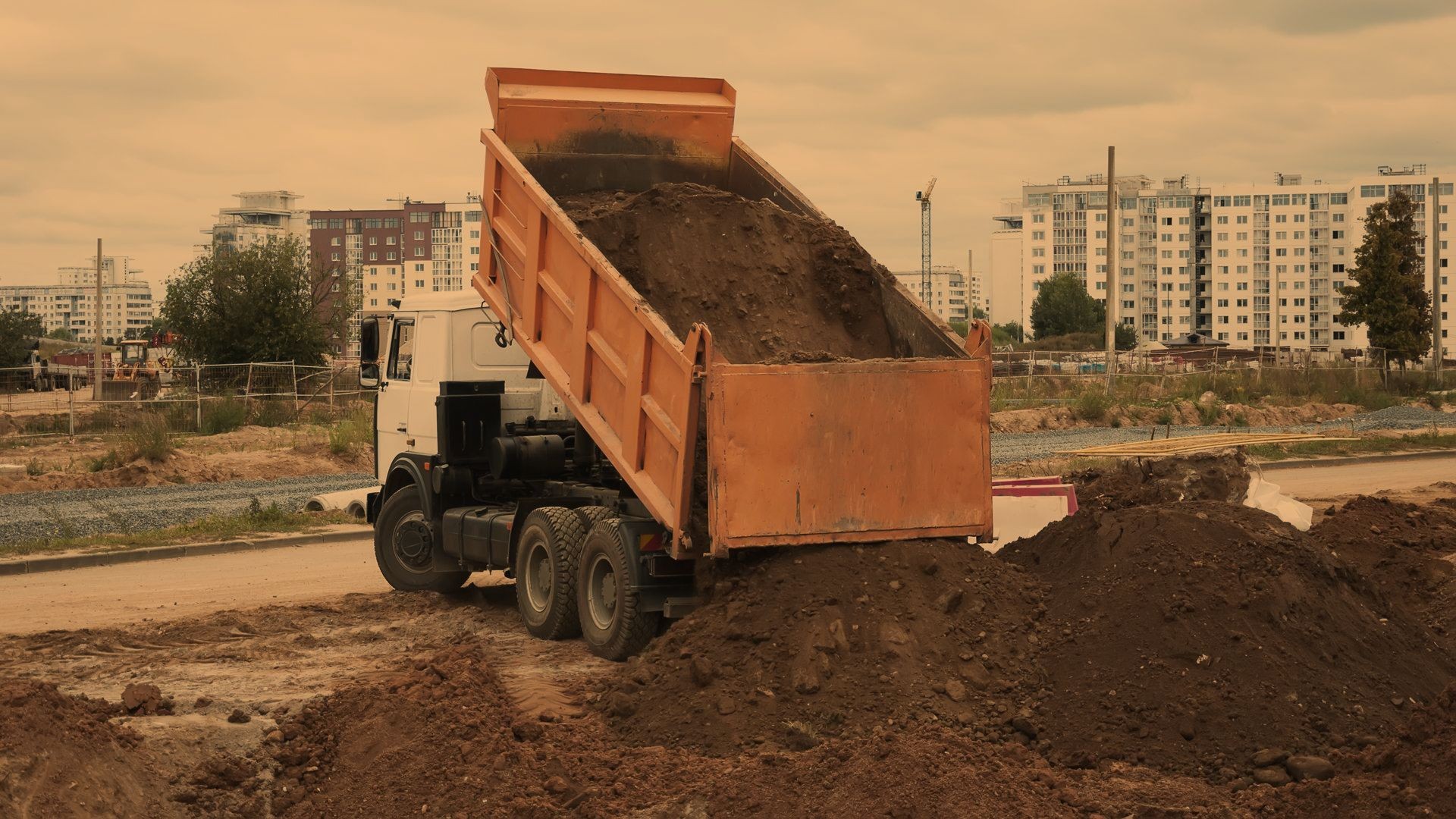 Empresa de transporte de material de construcción en Pontevedra Empresa de transporte de material de construcción en Pontevedra