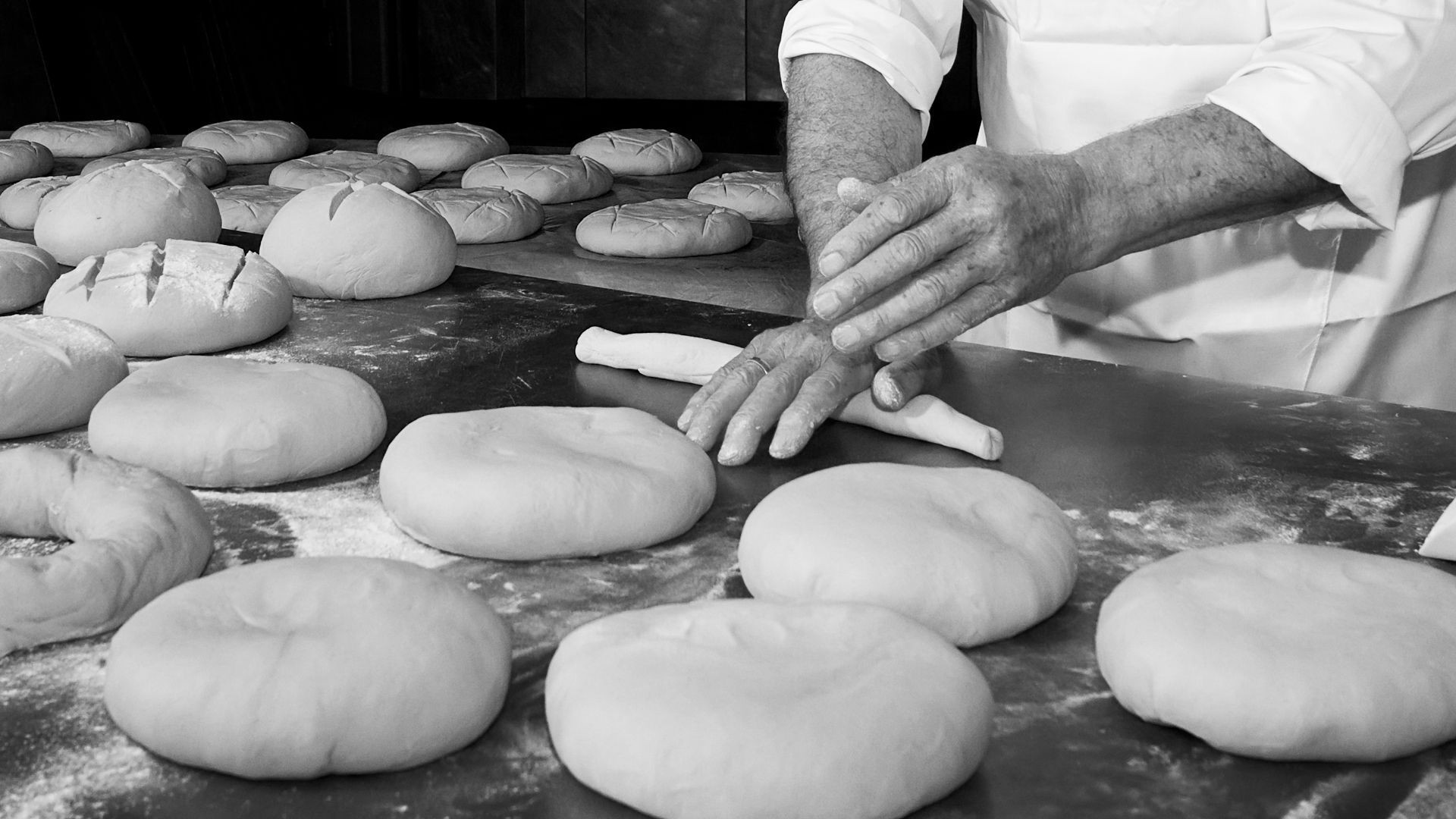 Obrador de pan artesano en el vacar de Córdoba Obrador de pan artesano en el vacar de Córdoba