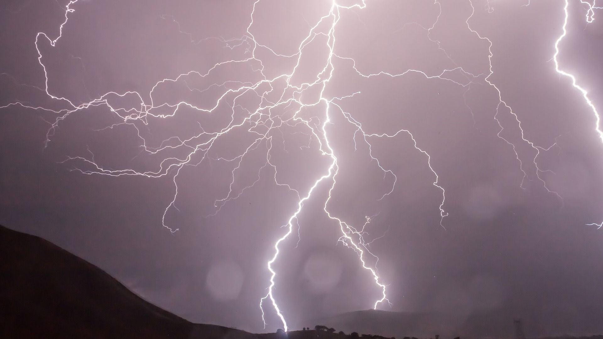 lightning-399853_1920 lightning-399853_1920