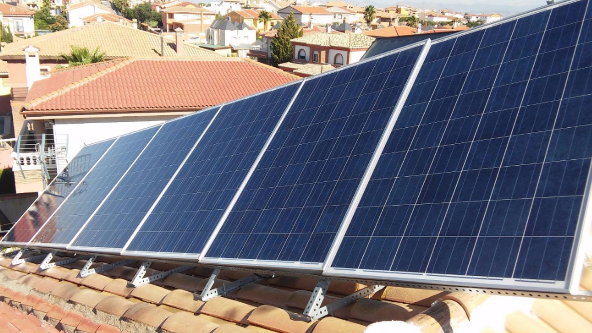 Placas de energía solar en Granada Placas de energía solar en Granada