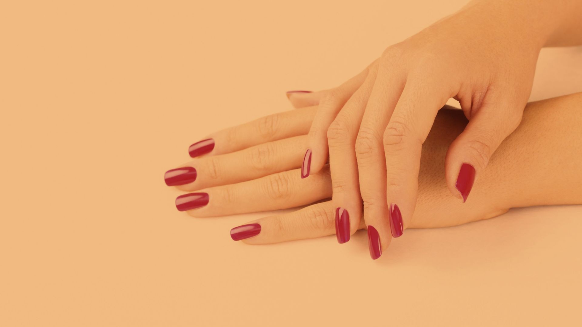 Uñas de porcelana en Valencia