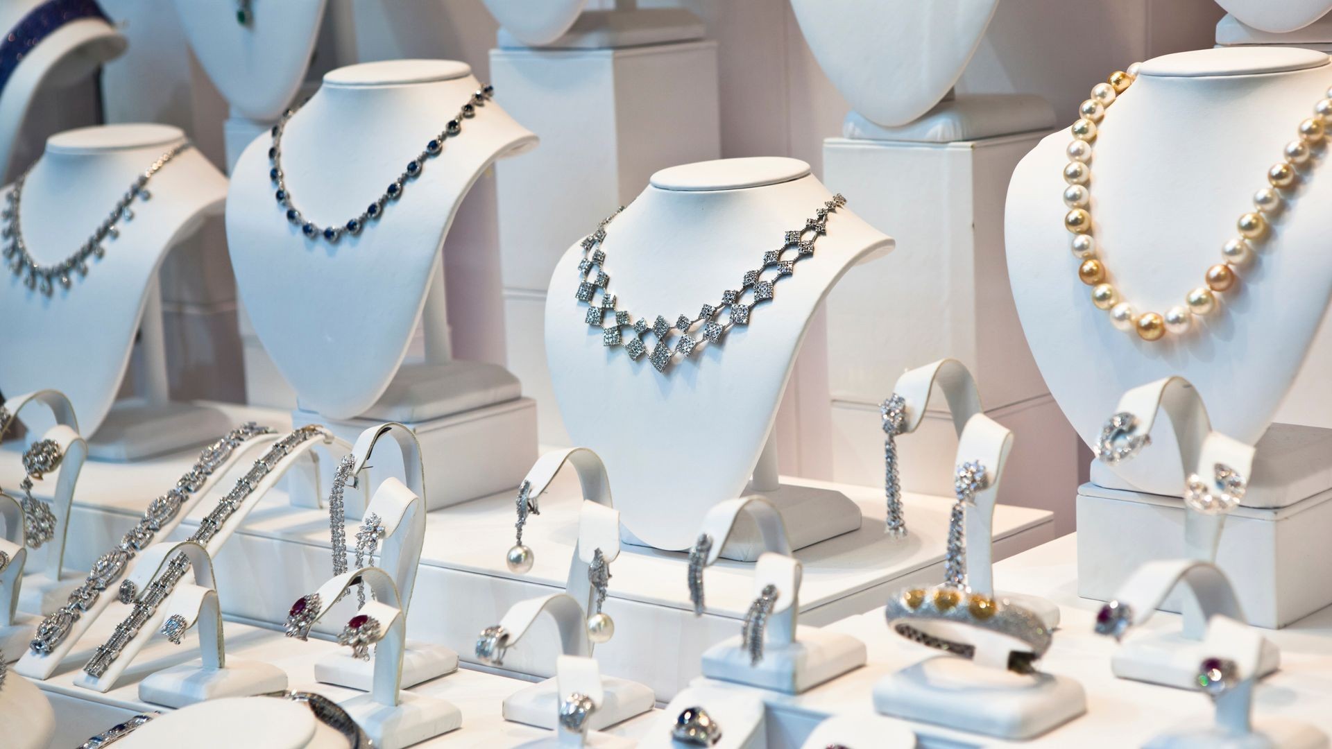 Fabricación y venta de joyas en Sant Boi de Llobregat