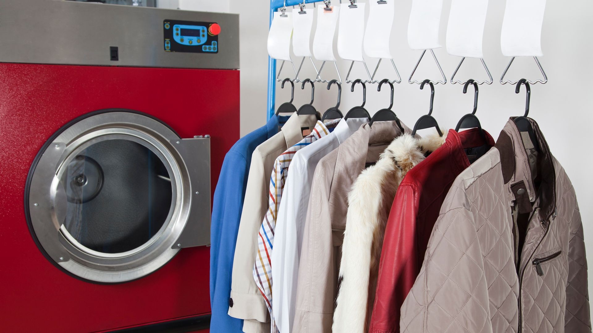 Retoques de ropa y piel en Pontevedra Retoques de ropa y piel en Pontevedra