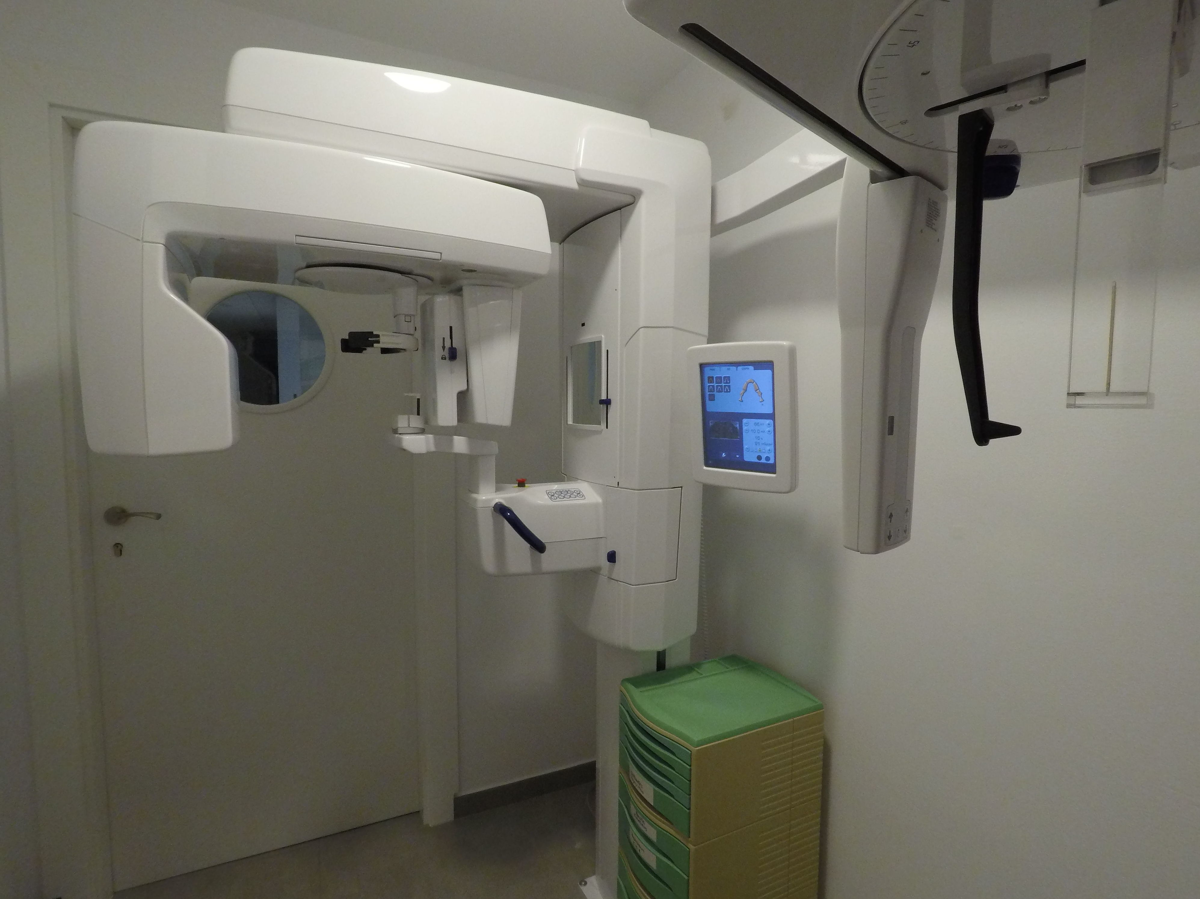 Tac dental para imágenes en 3D: Tratamientos de Clinica Dental Elisa Ravojc Tac dental para imágenes en 3D: Tratamientos de Clinica Dental Elisa Ravojc