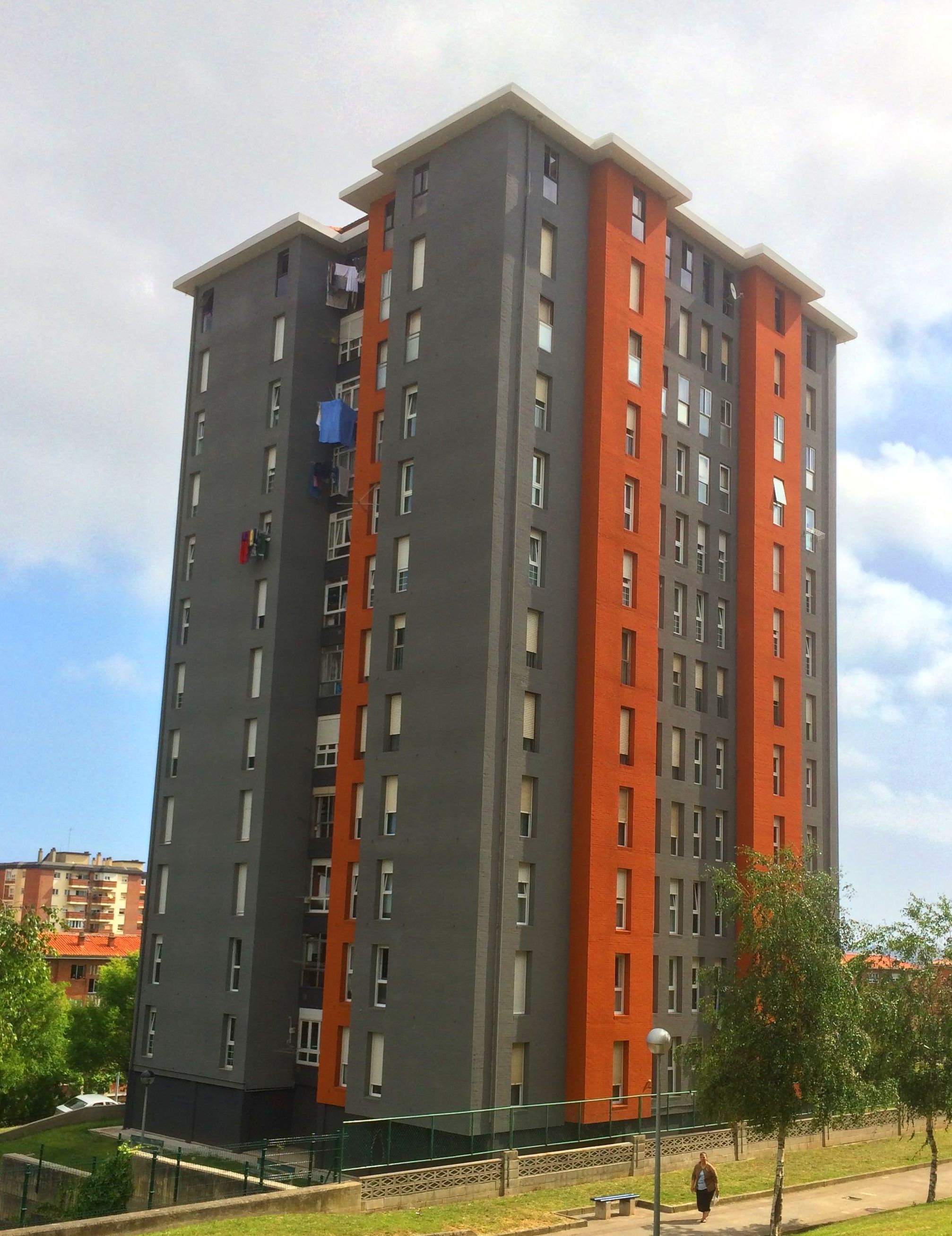 Rehabilitación energética de edificio en Santander. Rehabilitación energética de edificio en Santander.