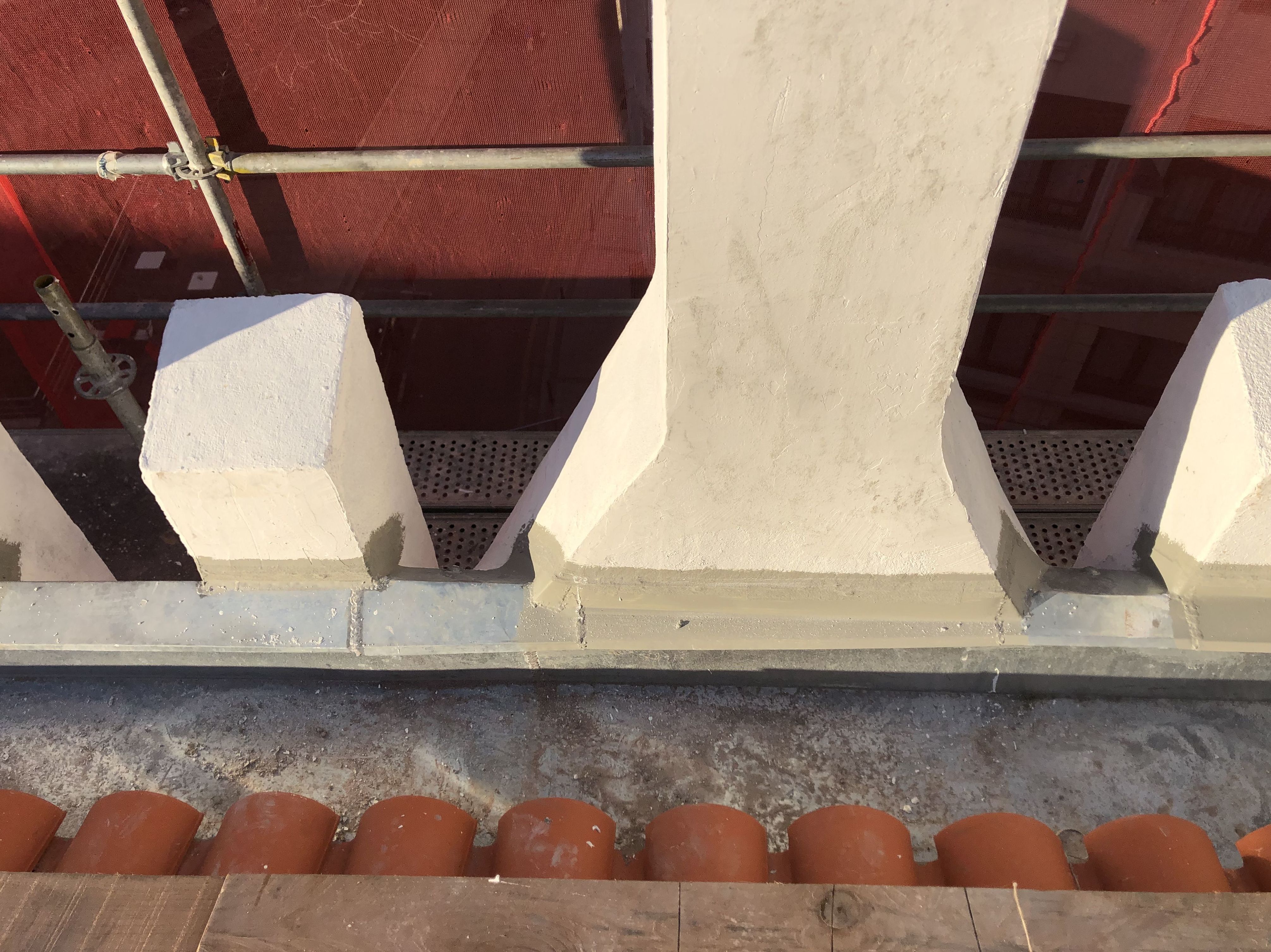 Rehabilitación de tejado en Santander. Iglesia de los Jesuitas: Trabajos de Fachadas Cantabria Rehabilitación de tejado en Santander. Iglesia de los Jesuitas: Trabajos de Fachadas Cantabria