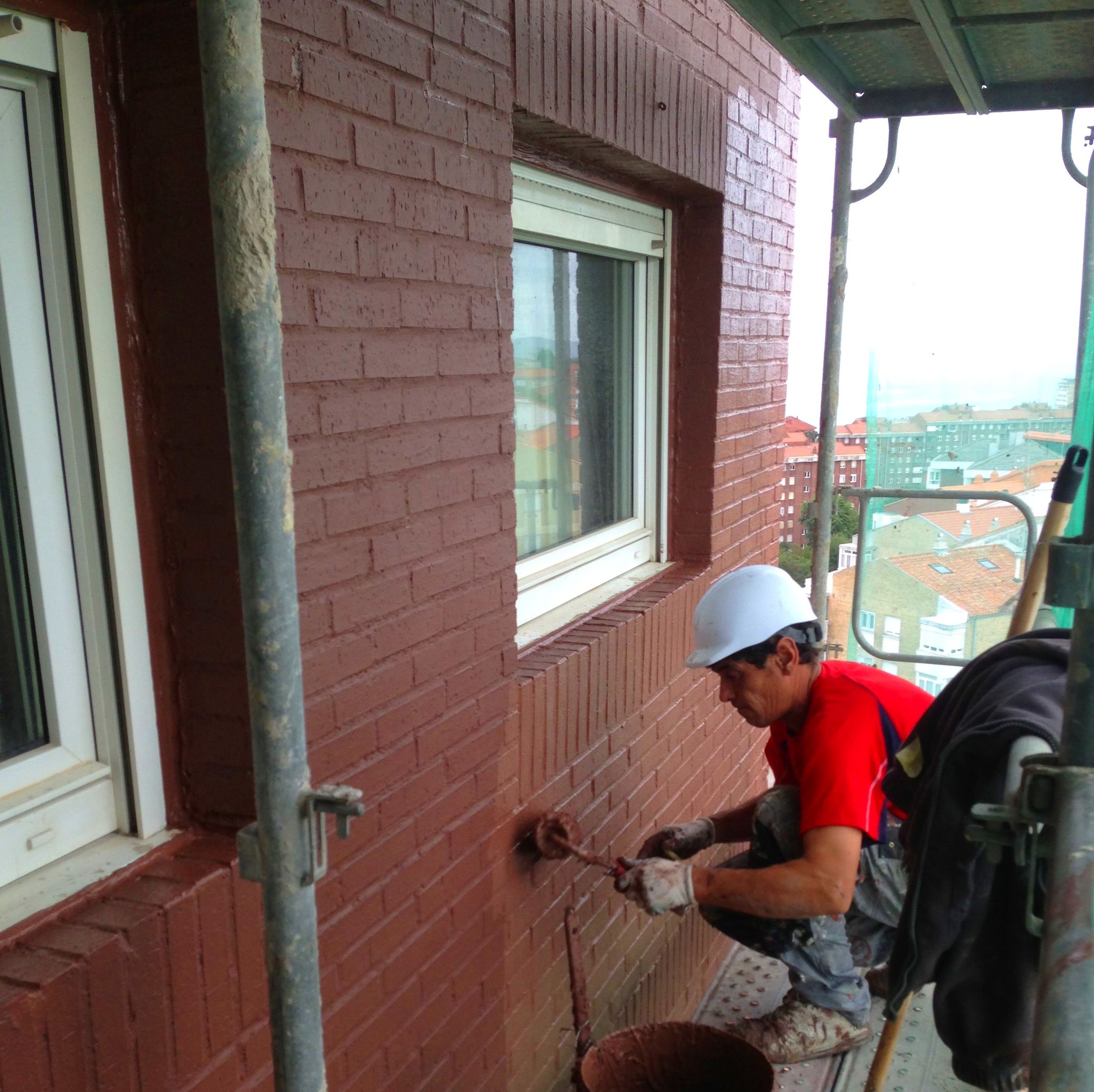 Fachadas Santander, rehabilitación de fachadas y cubiertas, pintura de patios y terrazas. Fachadas Santander, rehabilitación de fachadas y cubiertas, pintura de patios y terrazas.