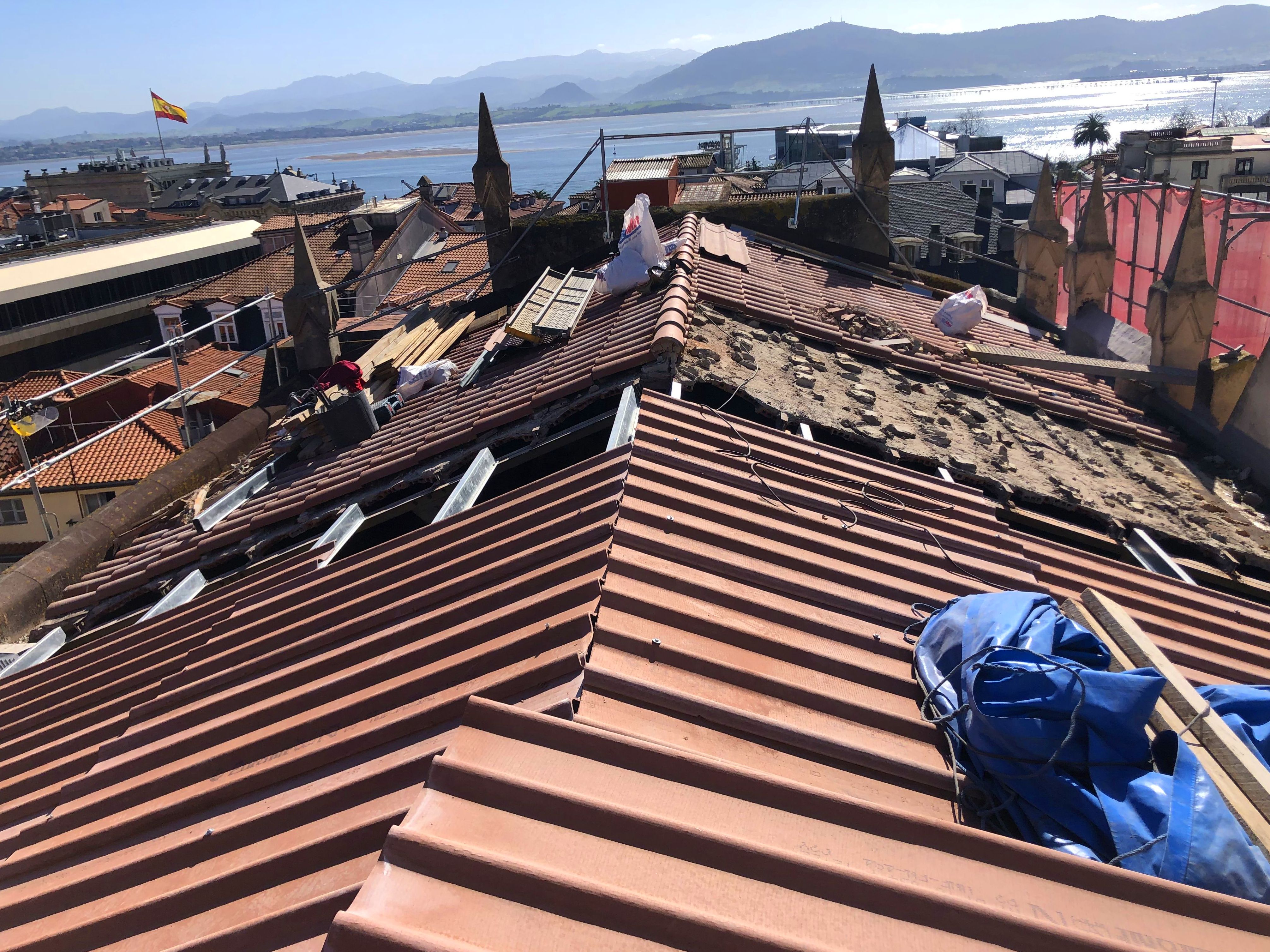 cobertura de fibrocemento previa a la colocación de la teja cobertura de fibrocemento previa a la colocación de la teja