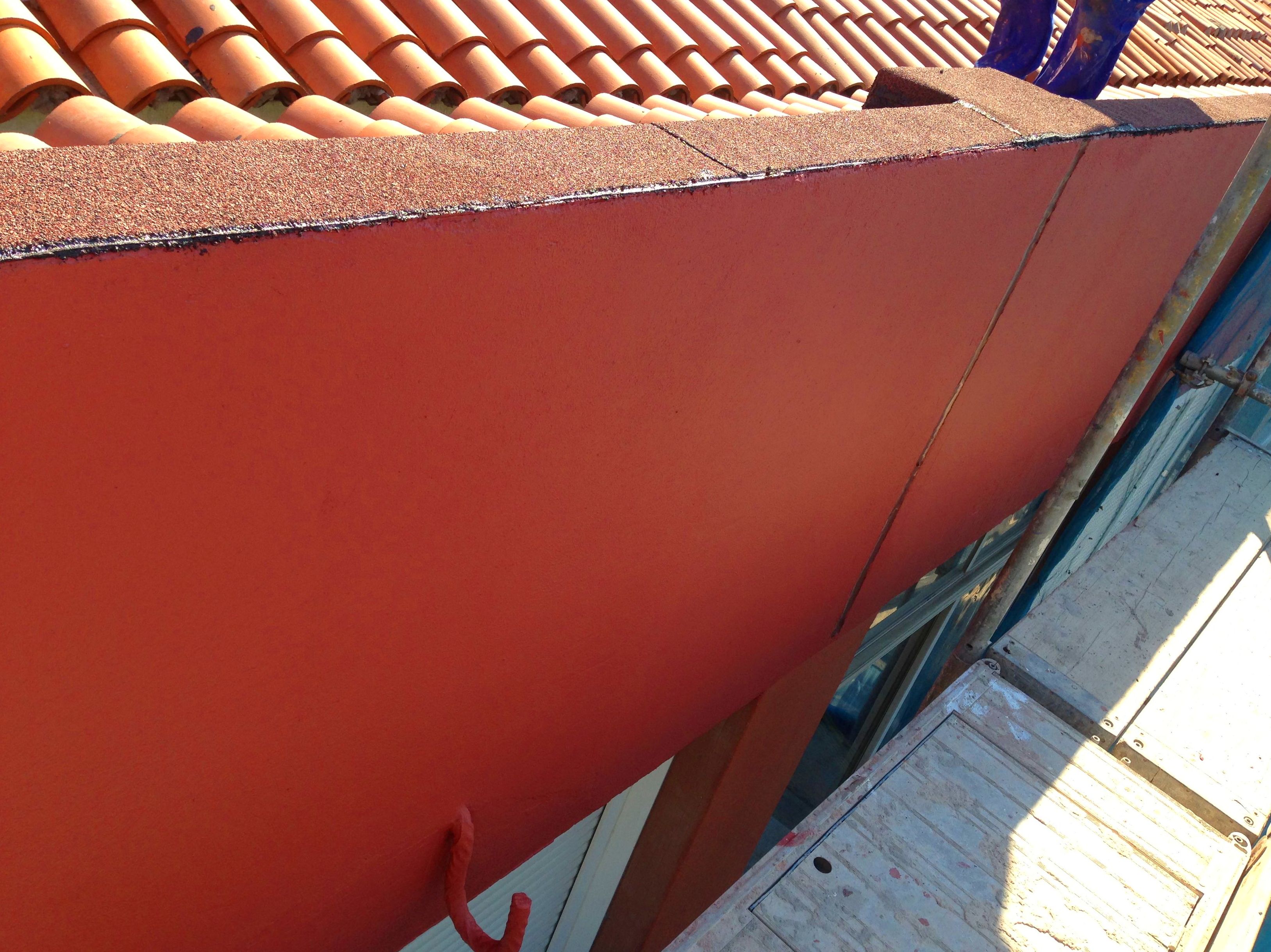 Reconstrucción de muro que sufria desplazamiento. Reconstrucción de muro que sufria desplazamiento.