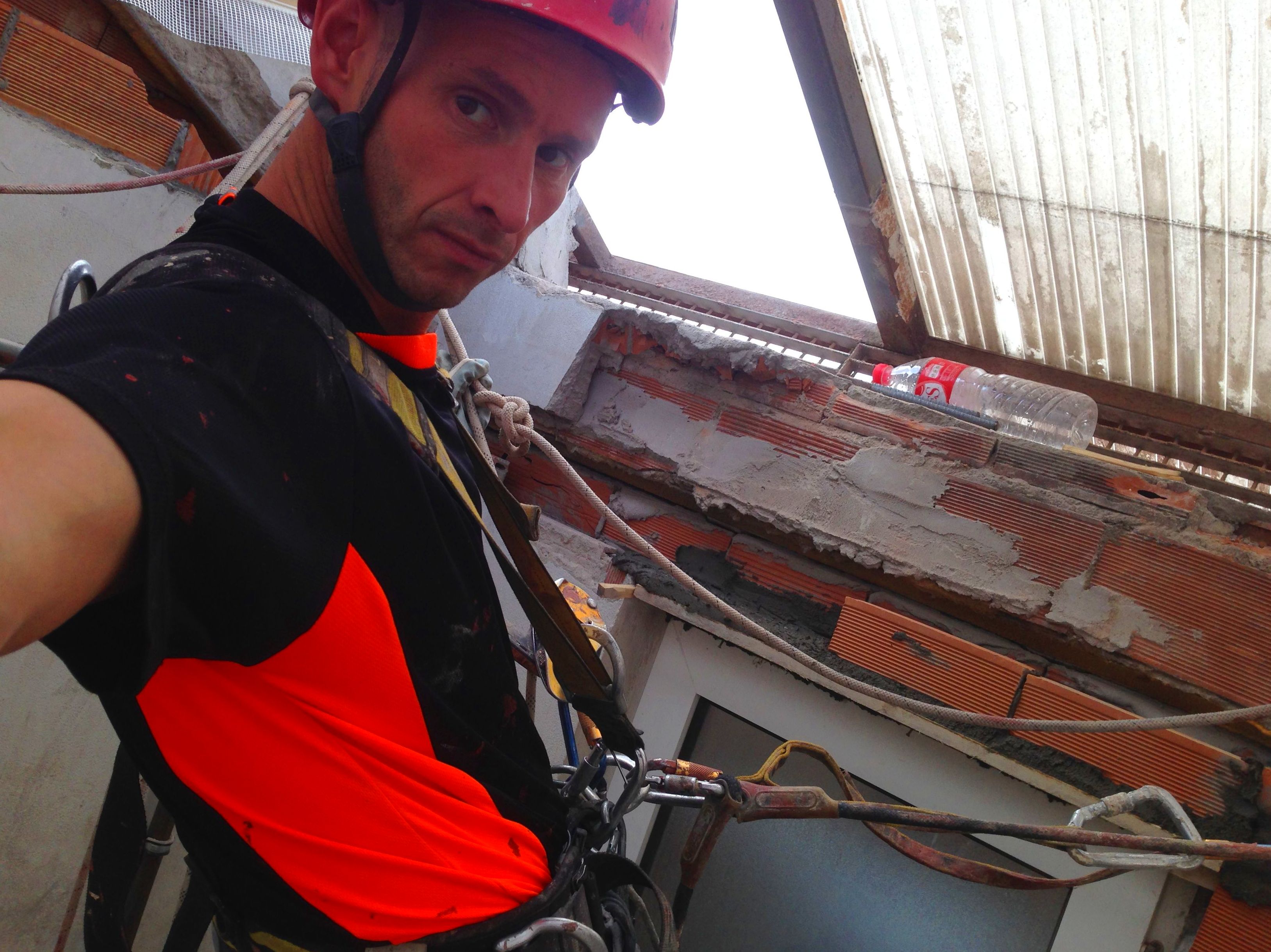 Especialistas en trabajos verticales en construcción Especialistas en trabajos verticales en construcción