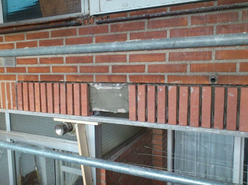 Reparación de cargaderos de caravista Santander-Torrelavega. Reparación de cargaderos de caravista Santander-Torrelavega.