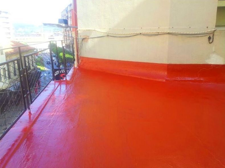 Revestimiento de terraza en Torrelavega. Revestimiento de terraza en Torrelavega.