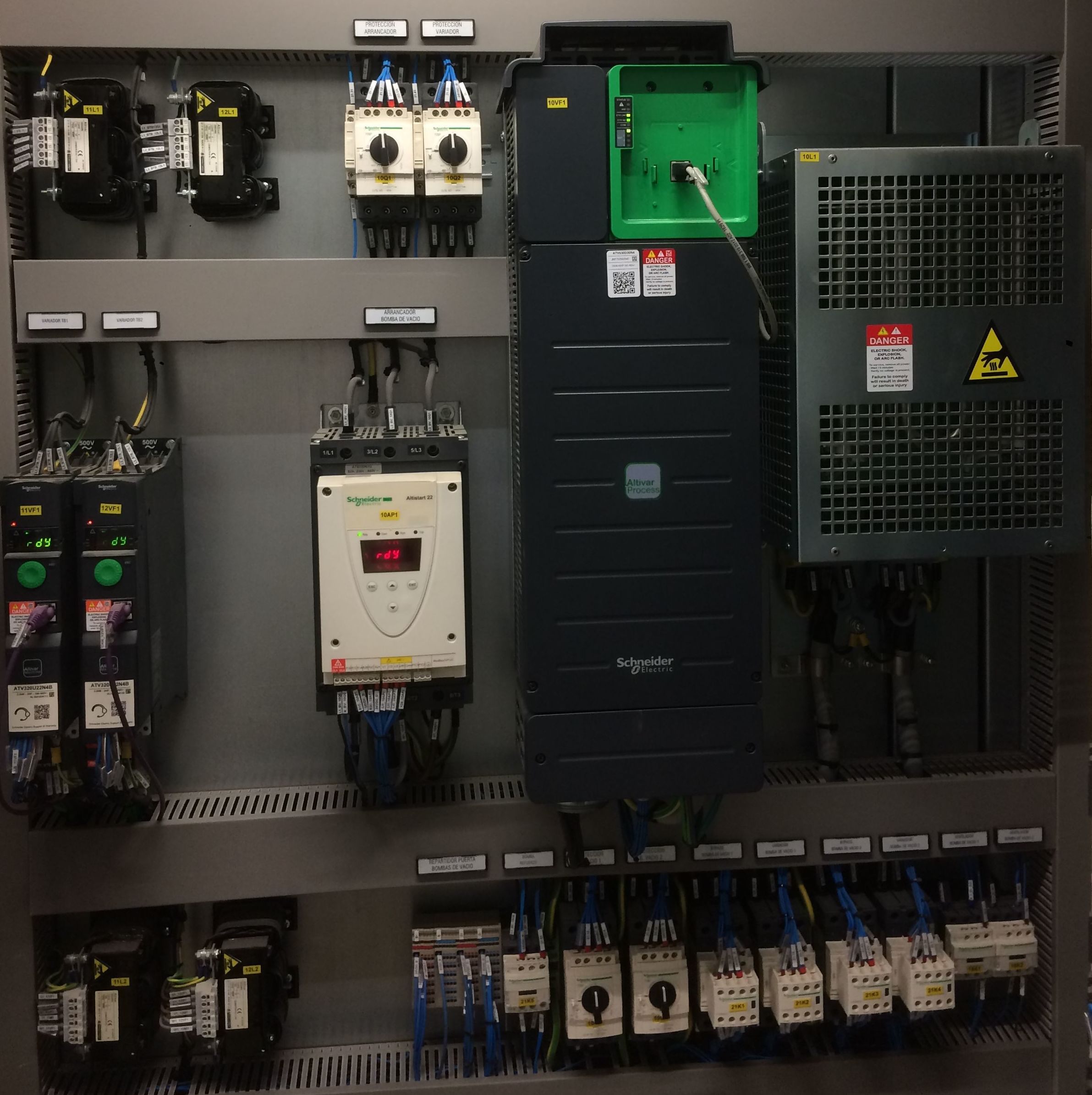 Variadores de velocidad y servo-drives: Servicios de Automatizaciones Coín Variadores de velocidad y servo-drives: Servicios de Automatizaciones Coín