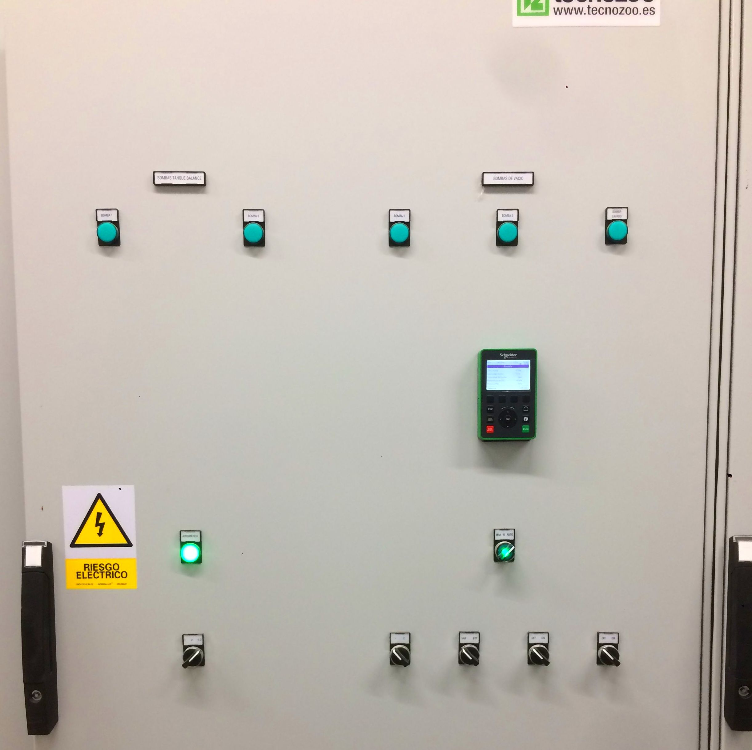 Diseño de cuadros eléctricos: Servicios de Automatizaciones Coín Diseño de cuadros eléctricos: Servicios de Automatizaciones Coín
