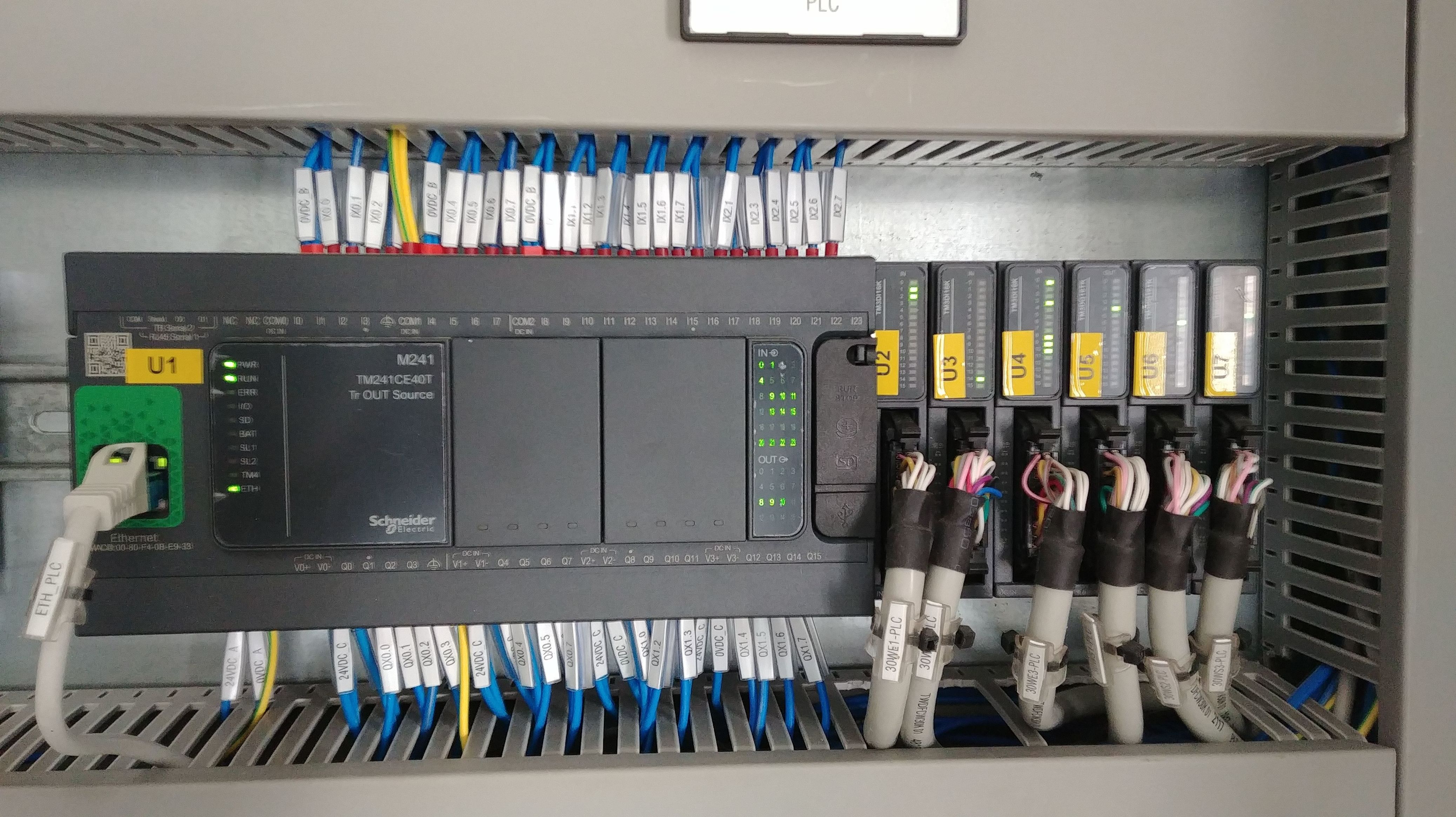 Mantenimiento y resolución de averías: Servicios de Automatizaciones Coín Mantenimiento y resolución de averías: Servicios de Automatizaciones Coín