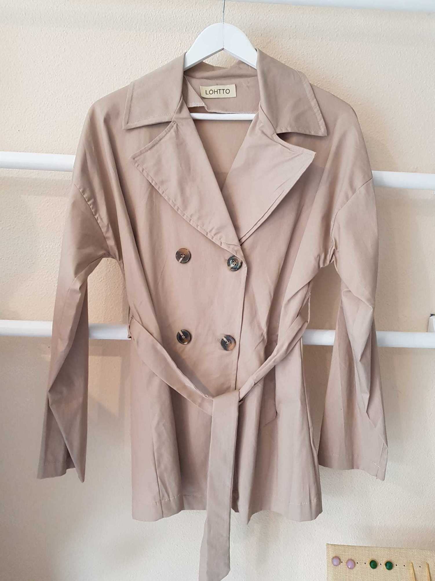 Chaquetas y gabardinas: Productos de LOHTTO Moda y complementos Chaquetas y gabardinas: Productos de LOHTTO Moda y complementos