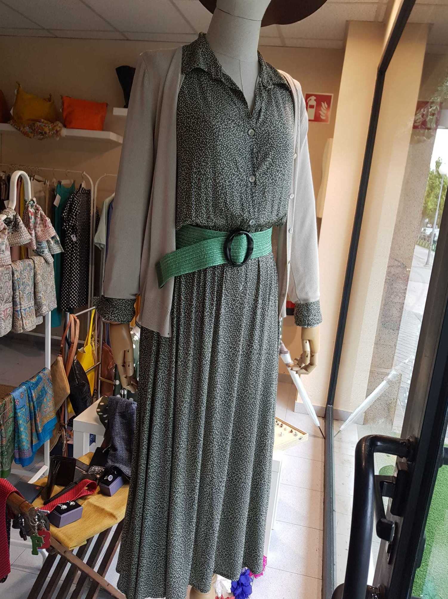 Vestidos: Productos de LOHTTO Moda y complementos Vestidos: Productos de LOHTTO Moda y complementos