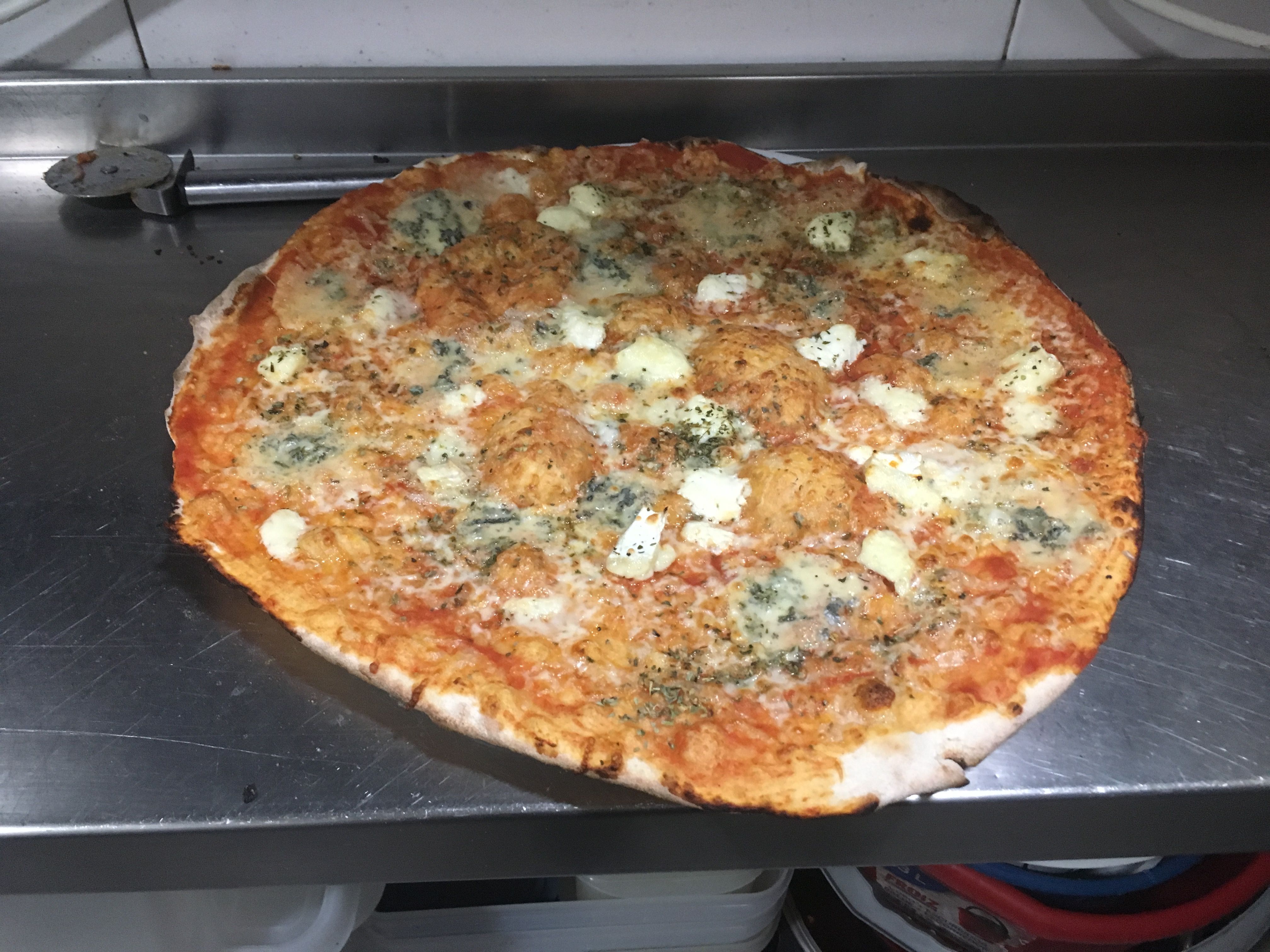 Pizzas: Carta de O Parladoiro Pizzas: Carta de O Parladoiro