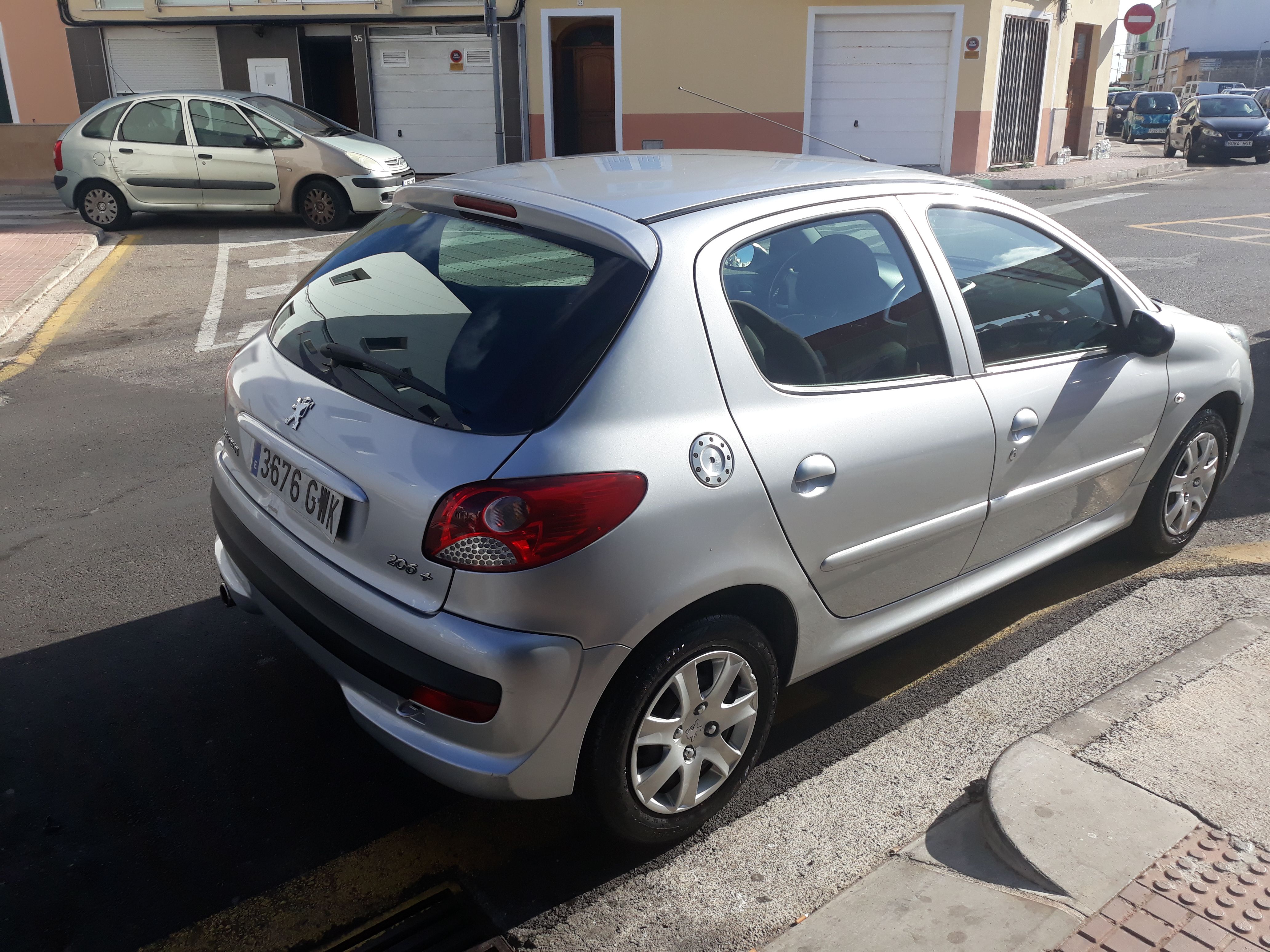 Peugeot 206 + (Vendido): Vehículos de ocasión de Automoció Centre Peugeot 206 + (Vendido): Vehículos de ocasión de Automoció Centre