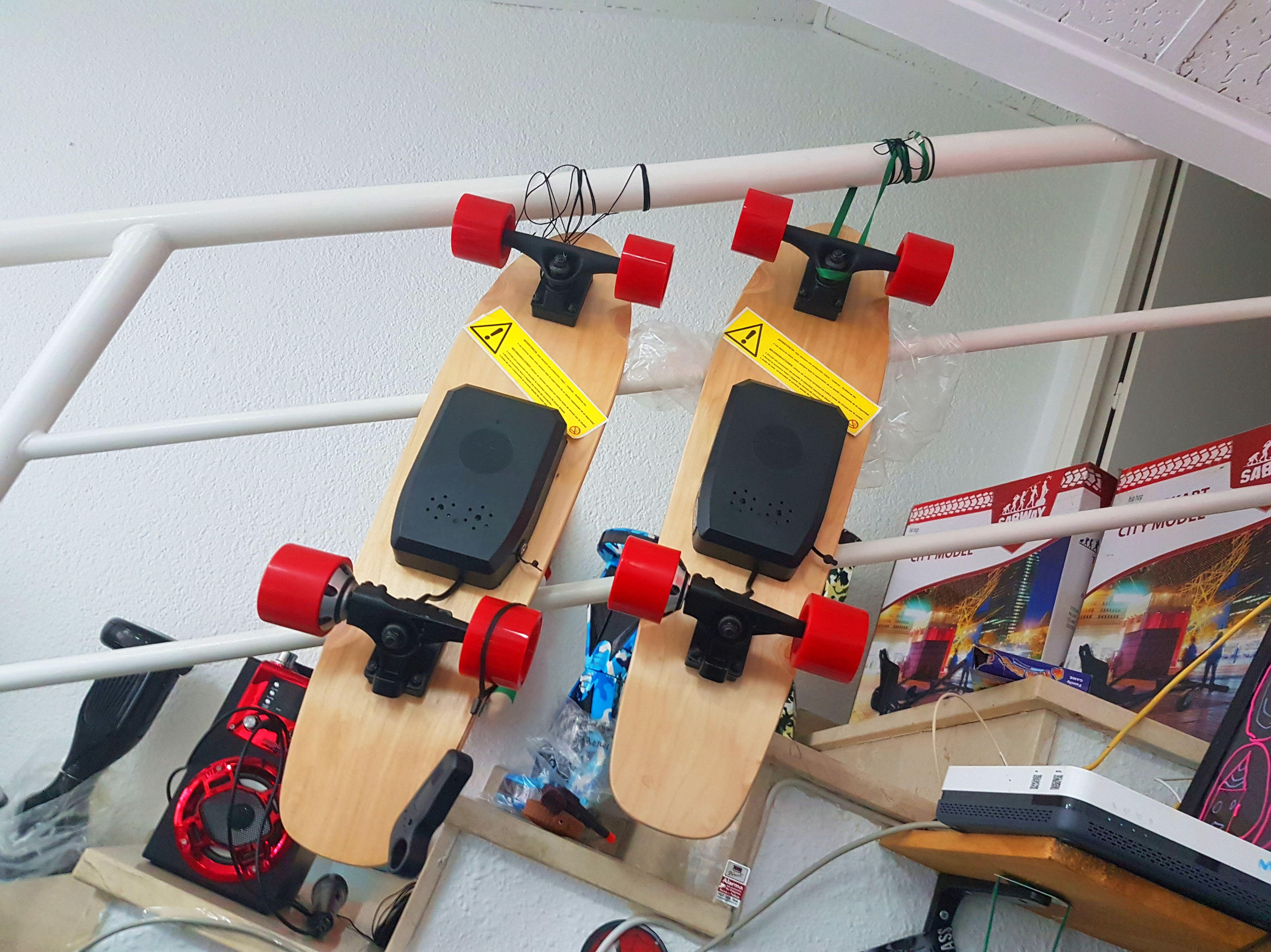 MONOPATIN SKATE ELECTRICO 225€ REBAJADO A 180€: Productos y servicios de Scooter Family Electric MONOPATIN SKATE ELECTRICO 225€ REBAJADO A 180€: Productos y servicios de Scooter Family Electric