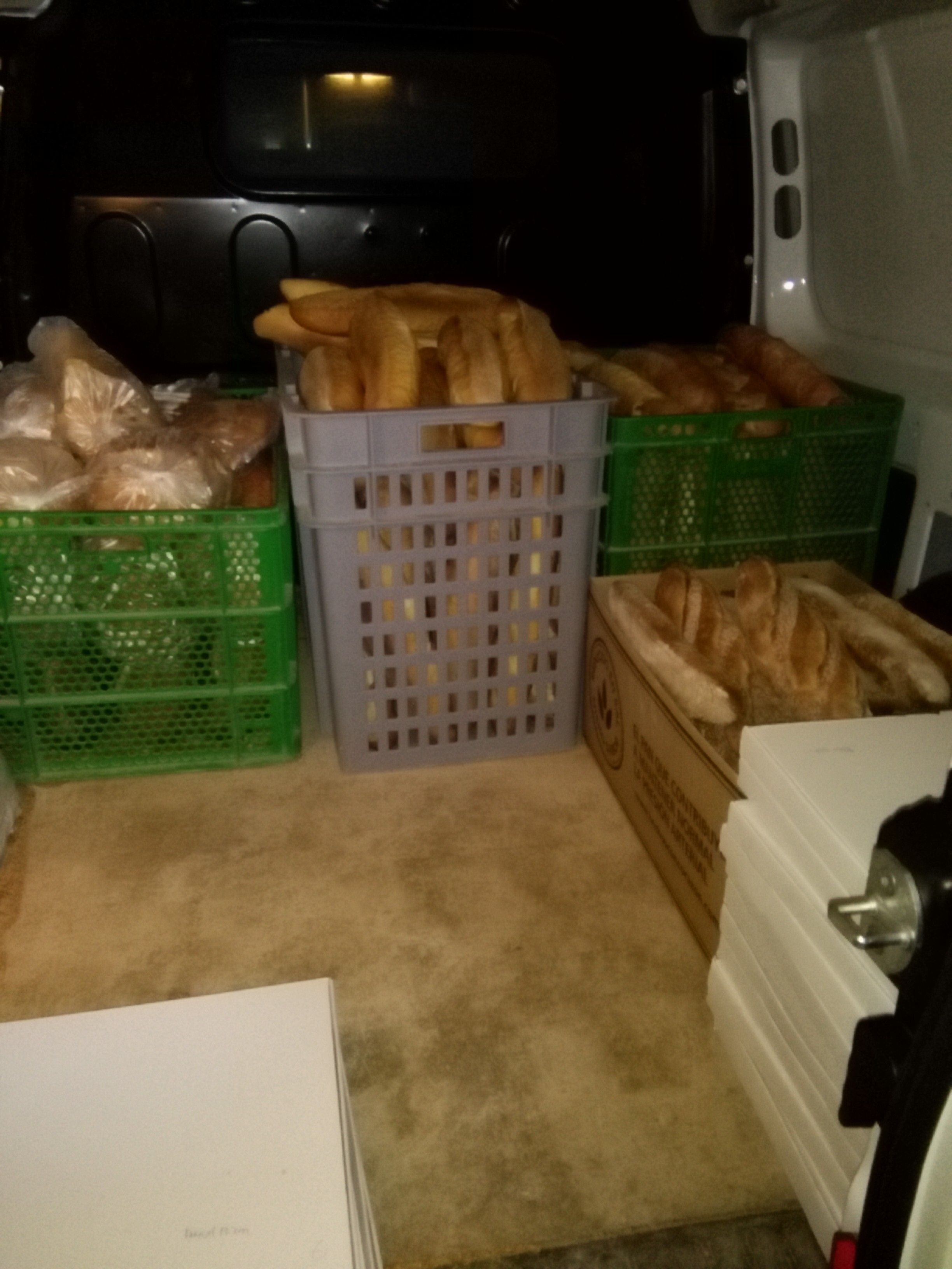 Reparto a pueblos: Productos y servicios de Panadería Basilio Reparto a pueblos: Productos y servicios de Panadería Basilio