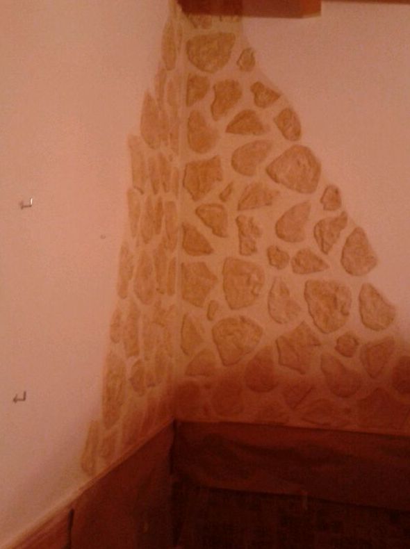 Detalle realizado en una cocina campera, imitación piedra. Detalle realizado en una cocina campera, imitación piedra.