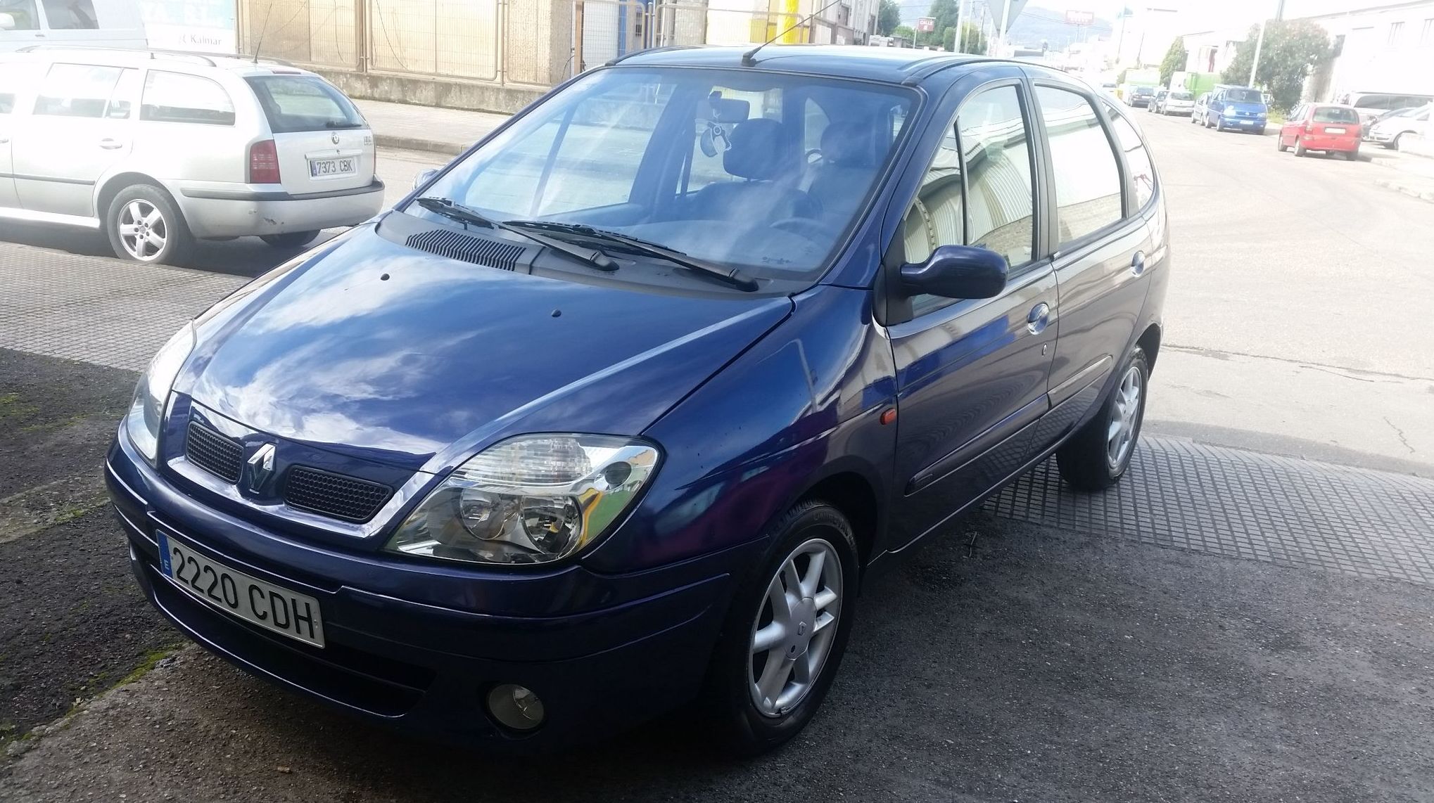 Renault Scenic: Servicios mecánicos de Davial Motor Renault Scenic: Servicios mecánicos de Davial Motor