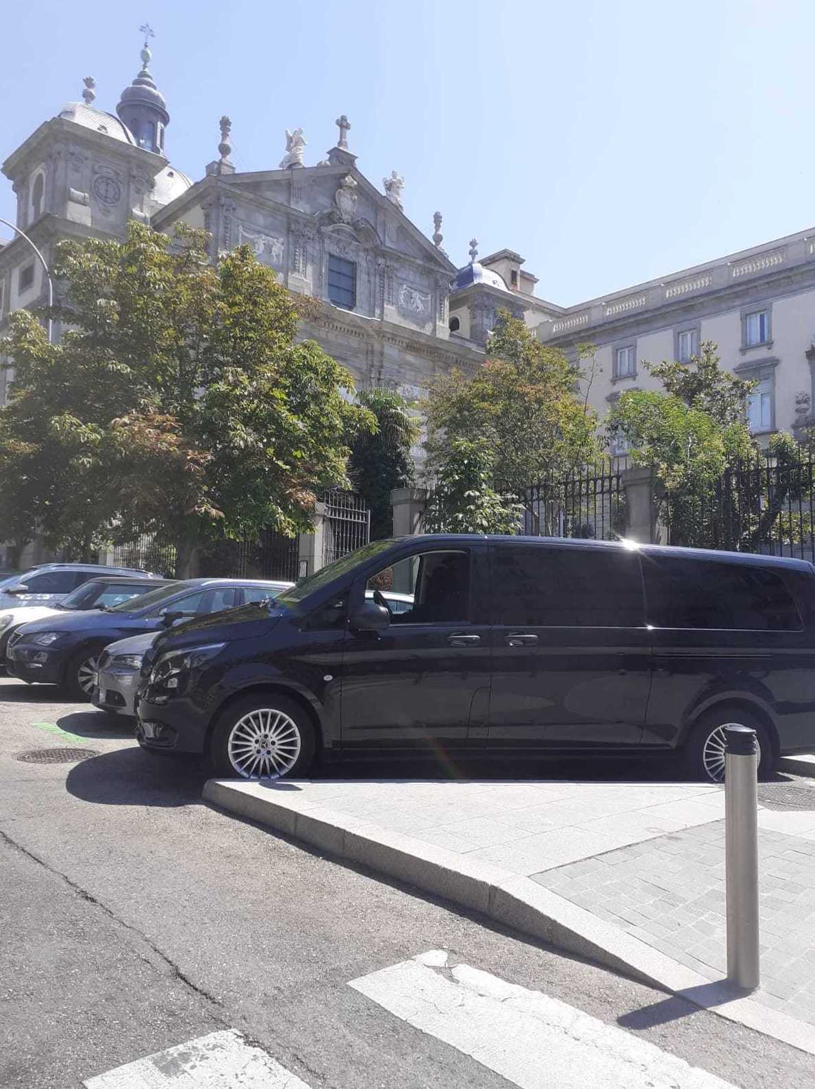 Foto 64 de Alquiler de vehículos con conductor en  | Candecar