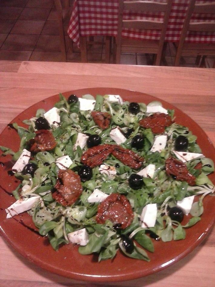 Insalate (ensaladas): Carta de SANTORO Cocina Italiana y Obrador Insalate (ensaladas): Carta de SANTORO Cocina Italiana y Obrador