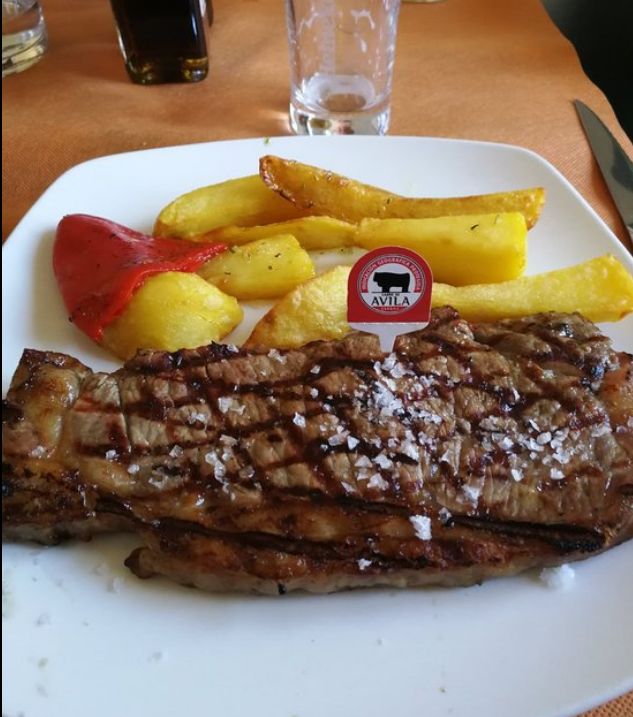 Carnes, parrilladas, platos combinados y hamburguesas: Carta de La Manduca de Ávila Carnes, parrilladas, platos combinados y hamburguesas: Carta de La Manduca de Ávila
