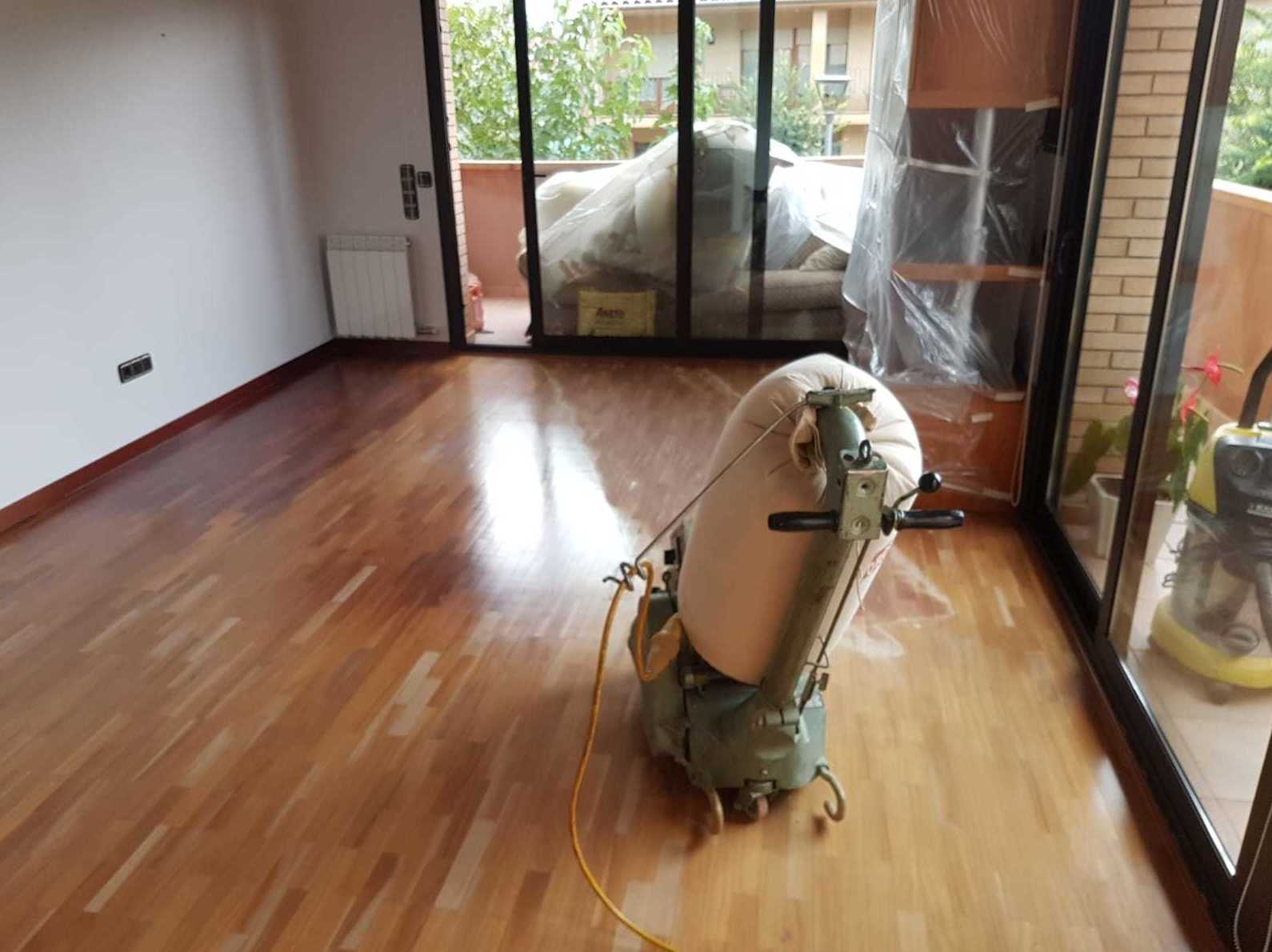 Pulido parquet: Servicios de Parquets Farràs Pulido parquet: Servicios de Parquets Farràs