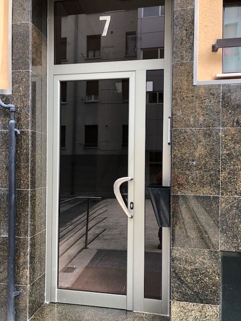 Puertas: Servicios de Aguerri Zoco Puertas: Servicios de Aguerri Zoco