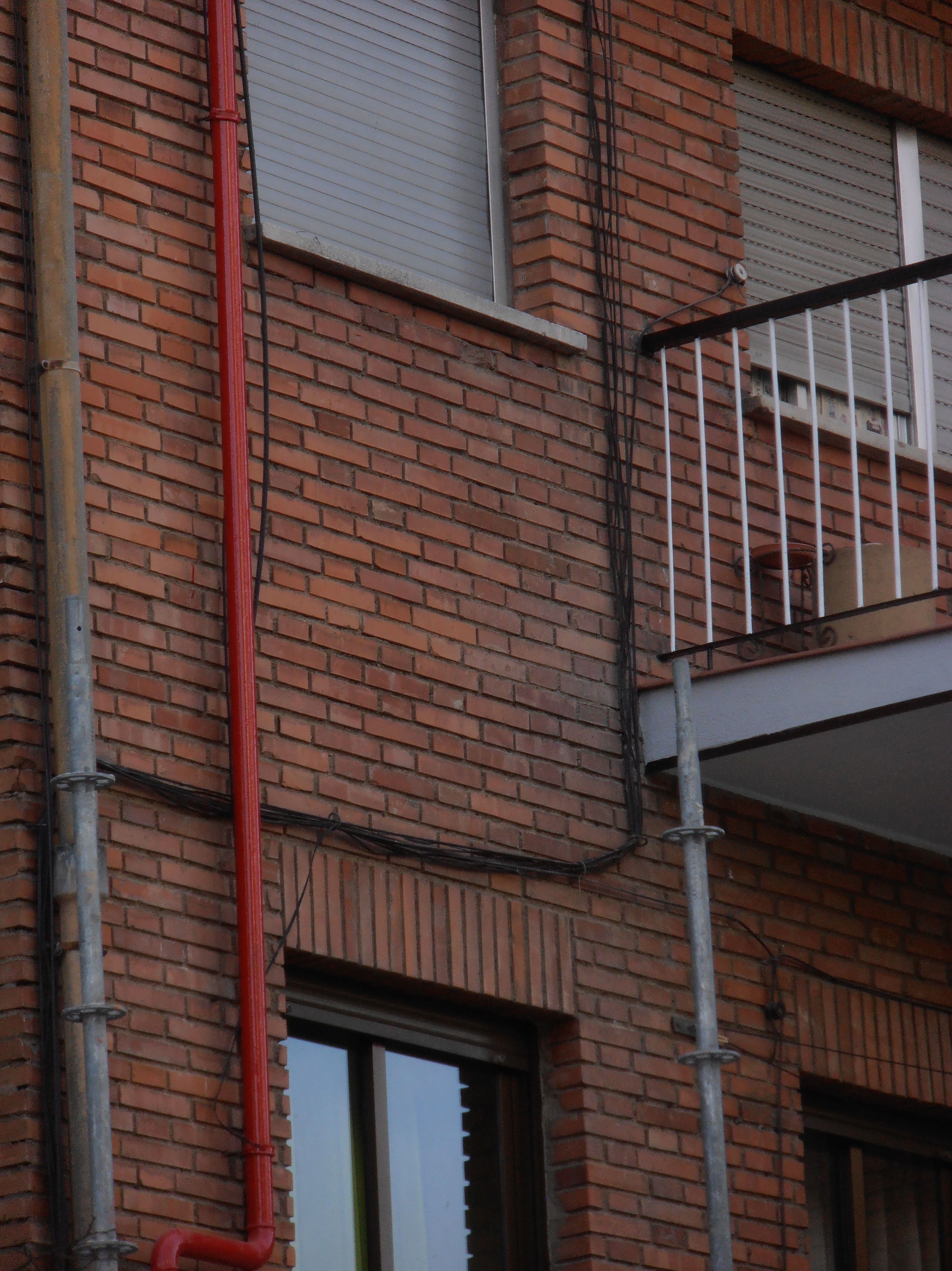 Rehabiliatación fachada de edificio Rehabiliatación fachada de edificio