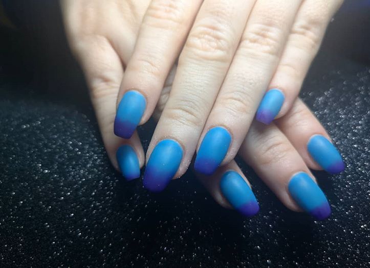 Manicuras con esmaltados semipermanente o permanente: Servicios de Cristina Nails Manicuras con esmaltados semipermanente o permanente: Servicios de Cristina Nails
