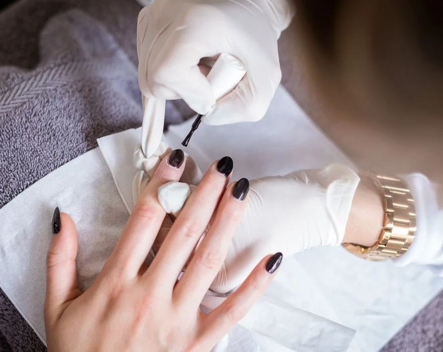 Manicura Tradicional : Servicios de Cristina Nails Manicura Tradicional : Servicios de Cristina Nails