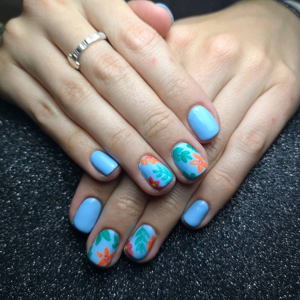 Manicura + esmaltado permanente: Servicios de Cristina Nails Manicura + esmaltado permanente: Servicios de Cristina Nails